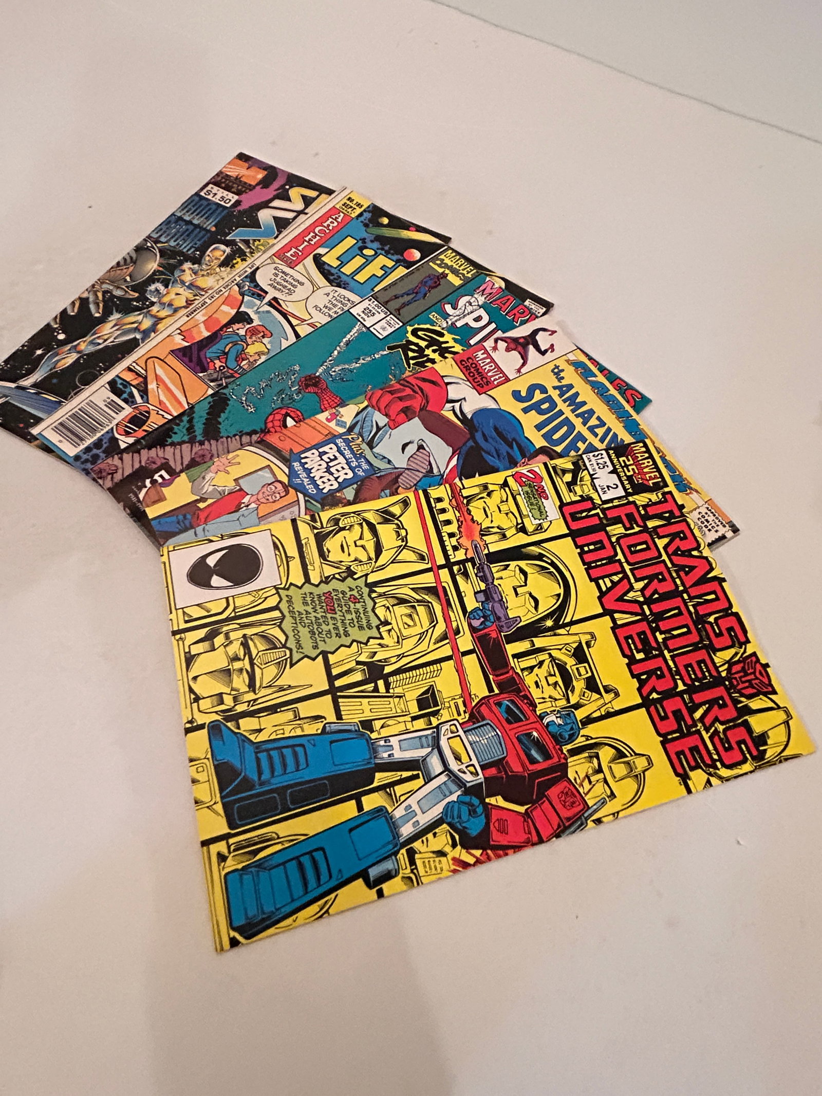 Vintage lot of 5 Comics: Vintage lot of 5 Comics Please view all photos as they are part of the description and condition of this Item, Feel free to contact me with questions or picture requests! Used Item AS IS