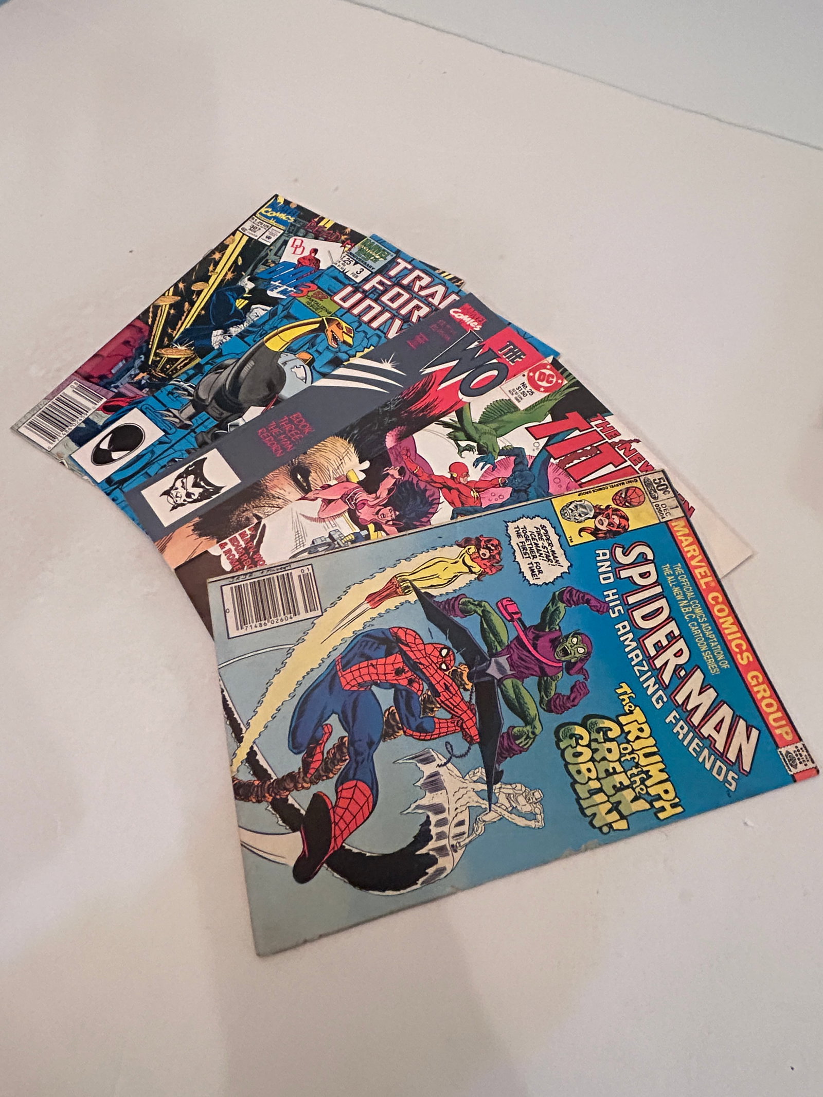 Vintage lot of 5 Comics (1 of 12)