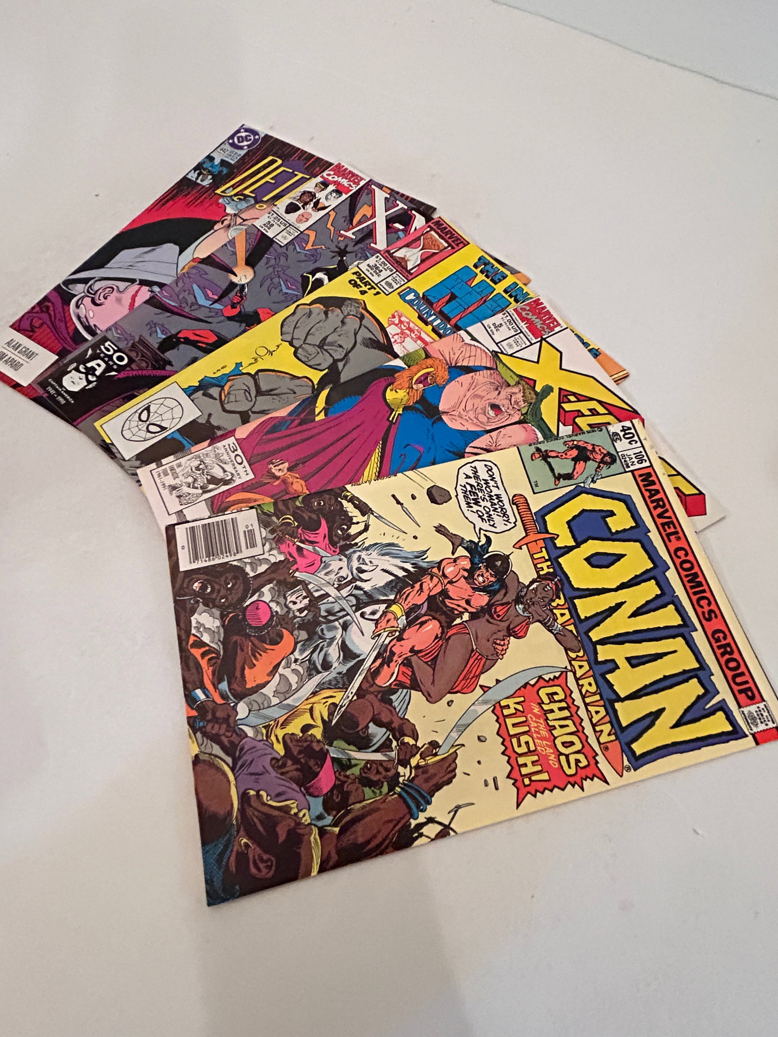 Vintage lot of 5 Comics: Vintage lot of 5 Comics Please view all photos as they are part of the description and condition of this Item, Feel free to contact me with questions or picture requests! Used Item AS IS