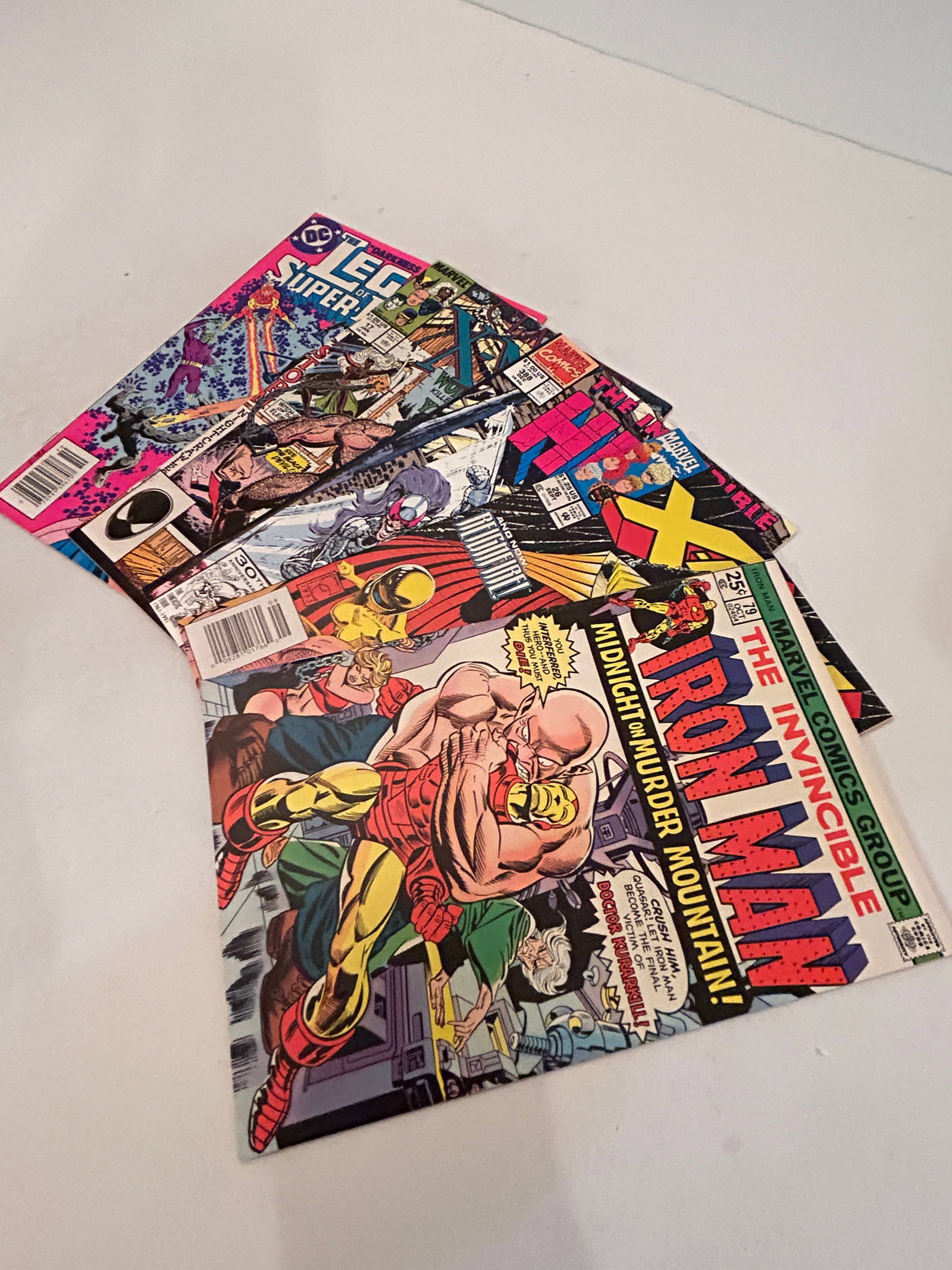 Vintage lot of 5 Comics (1 of 12)