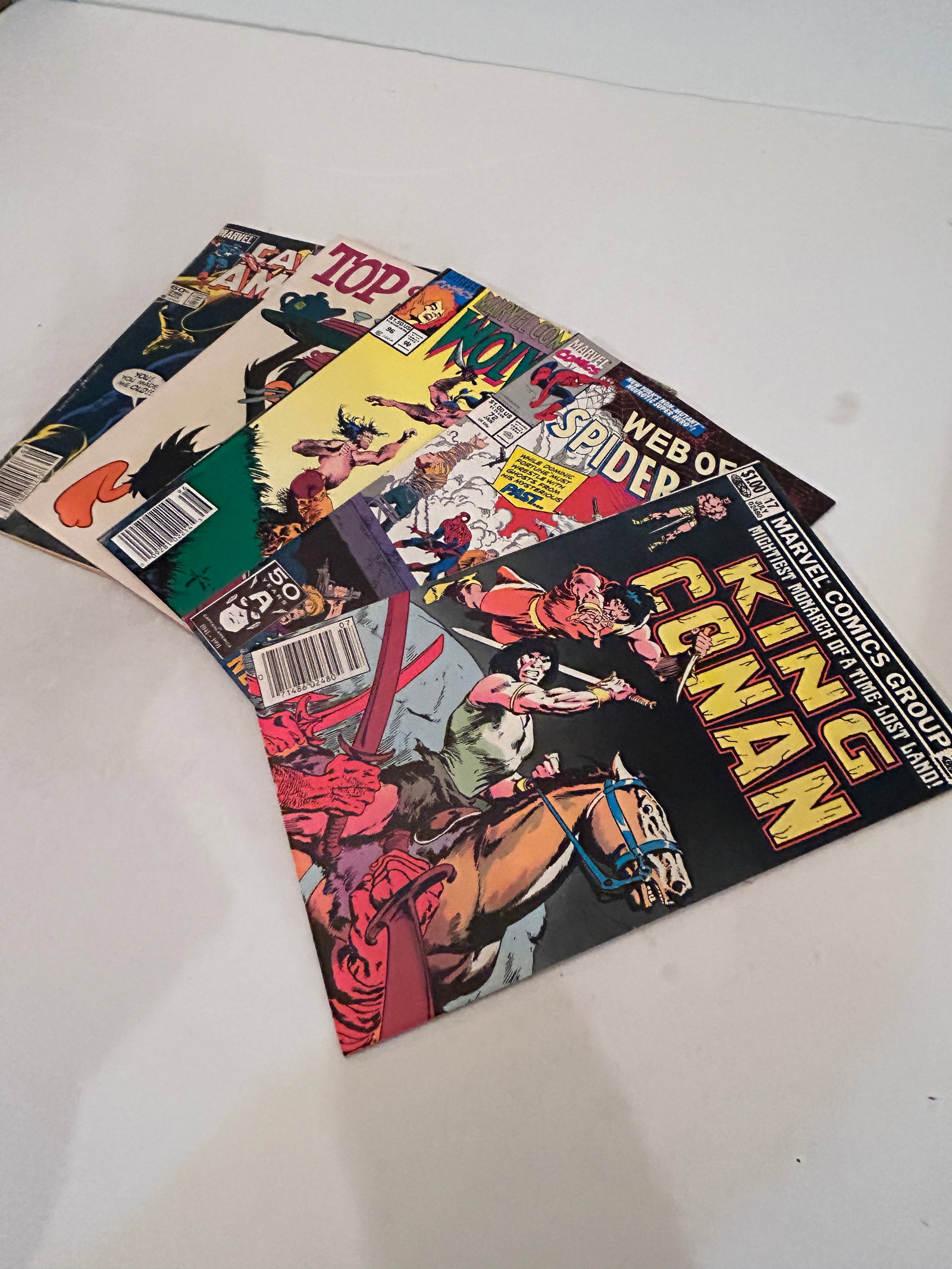 Vintage lot of 5 Comics: Vintage lot of 5 Comics Please view all photos as they are part of the description and condition of this Item, Feel free to contact me with questions or picture requests! Used Item AS IS