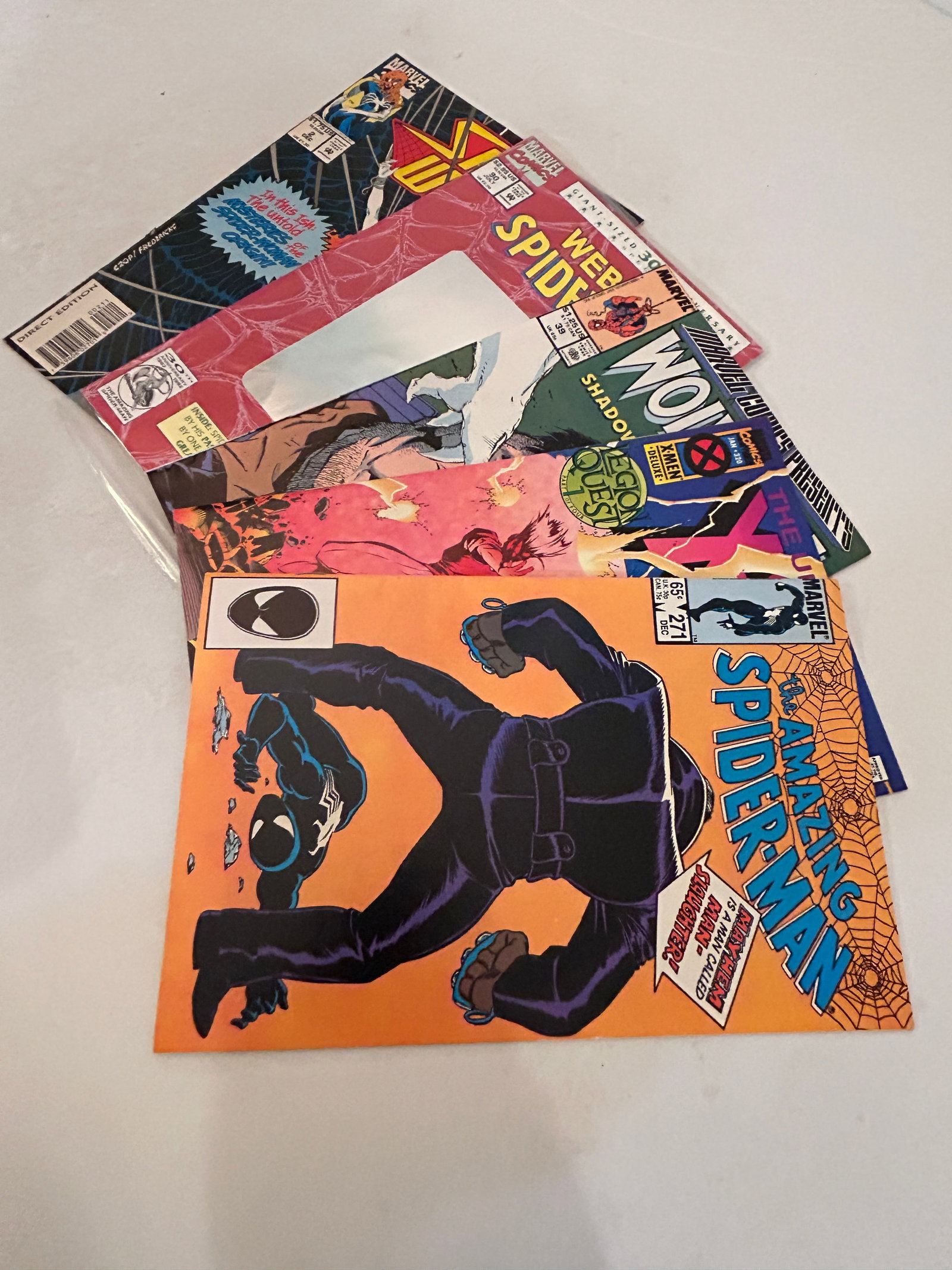 Vintage lot of 5 Comics: Vintage lot of 5 Comics Please view all photos as they are part of the description and condition of this Item, Feel free to contact me with questions or picture requests! Used Item AS IS