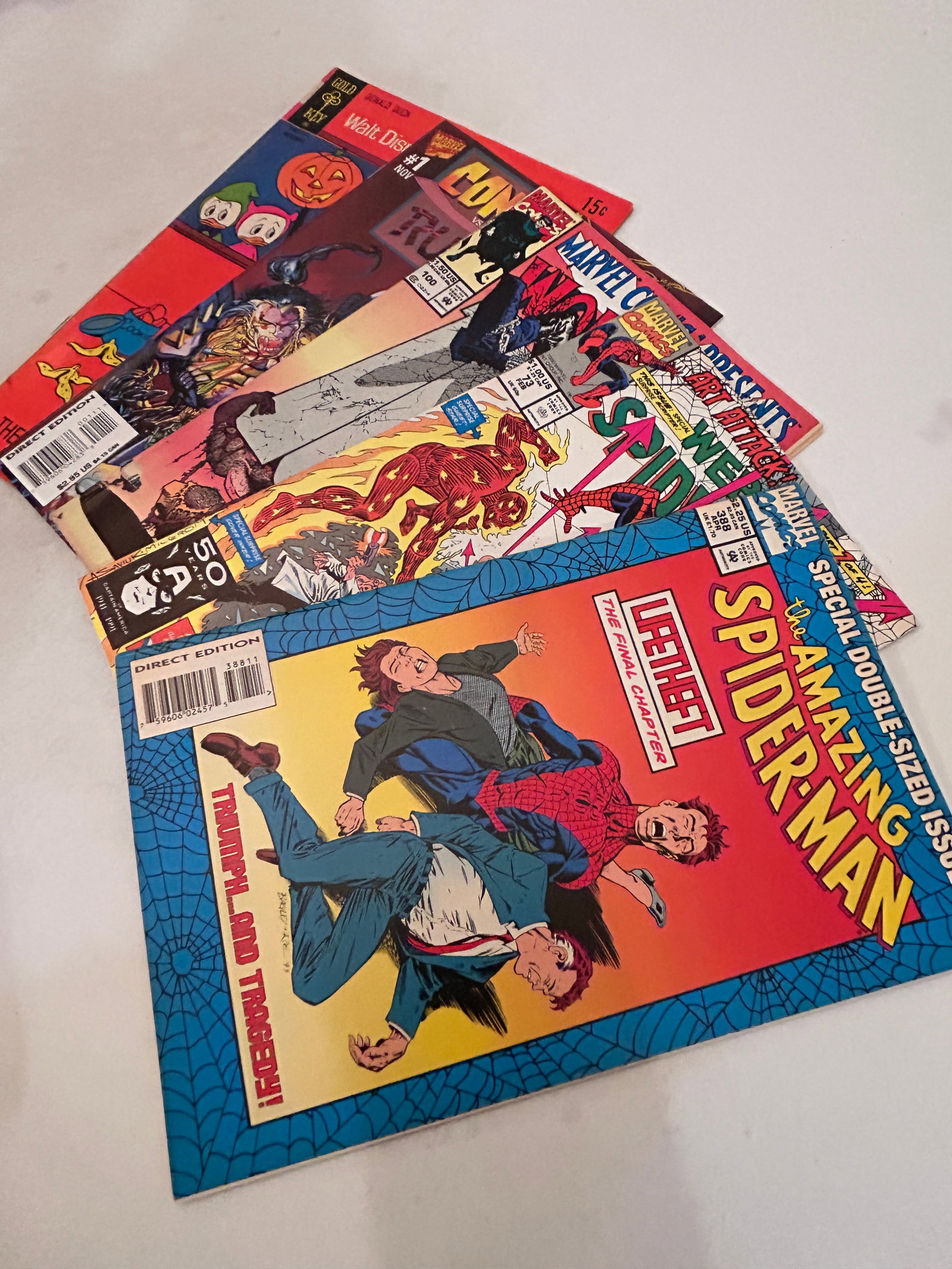 Vintage lot of 5 Comics: Vintage lot of 5 Comics Please view all photos as they are part of the description and condition of this Item, Feel free to contact me with questions or picture requests! Used Item AS IS