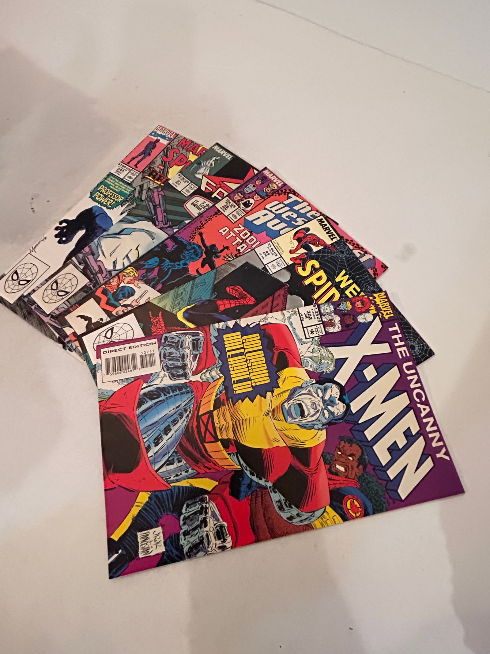Vintage lot of 5 Comics: Vintage lot of 5 Comics Please view all photos as they are part of the description and condition of this Item, Feel free to contact me with questions or picture requests! Used Item AS IS