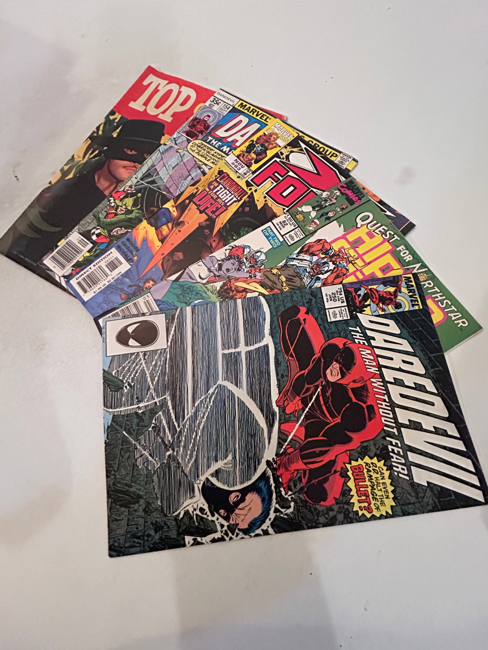 Vintage lot of 5 Comics: Vintage lot of 5 Comics Please view all photos as they are part of the description and condition of this Item, Feel free to contact me with questions or picture requests! Used Item AS IS