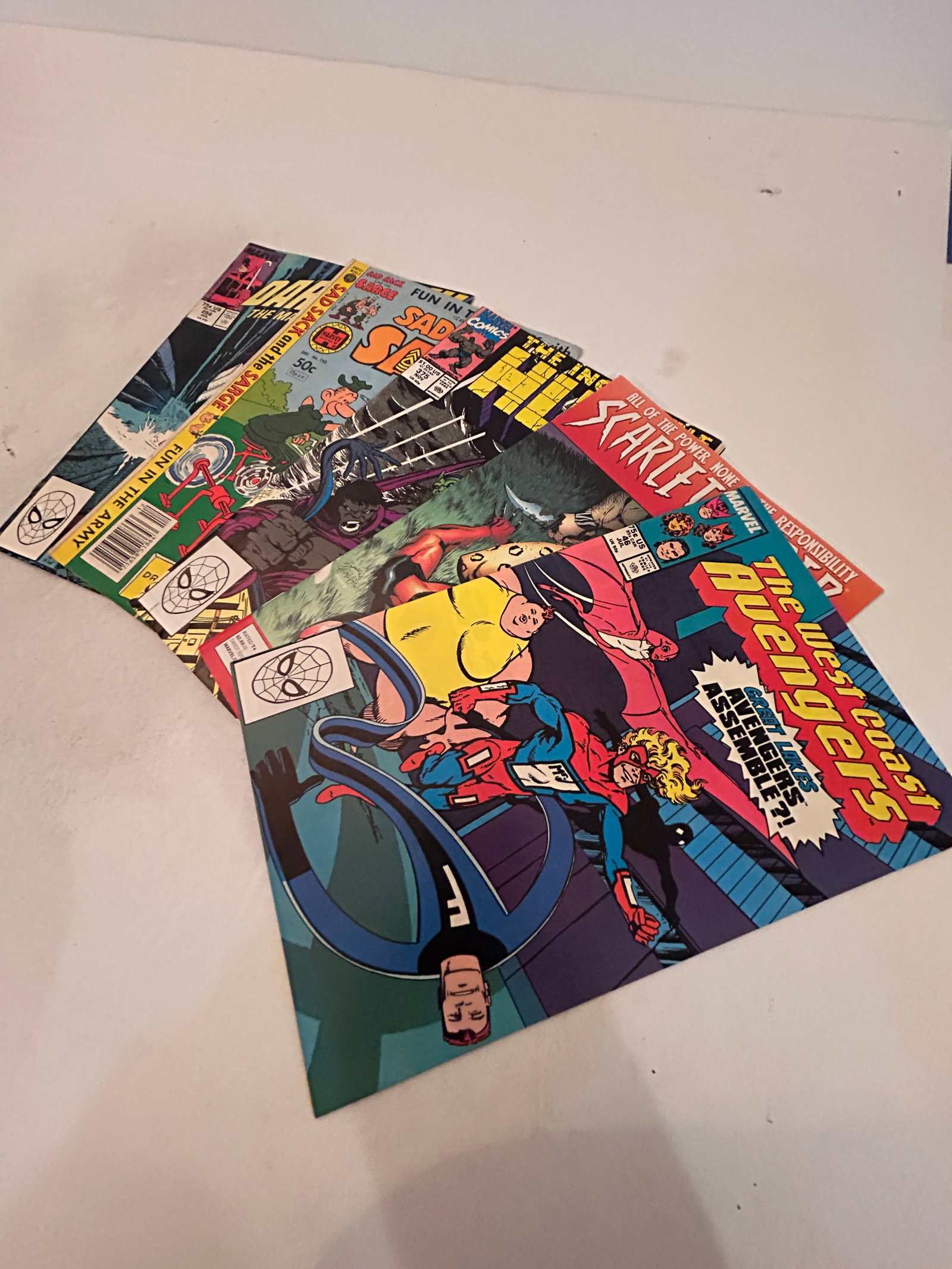 Vintage lot of 5 Comics: Vintage lot of 5 Comics Please view all photos as they are part of the description and condition of this Item, Feel free to contact me with questions or picture requests! Used Item AS IS