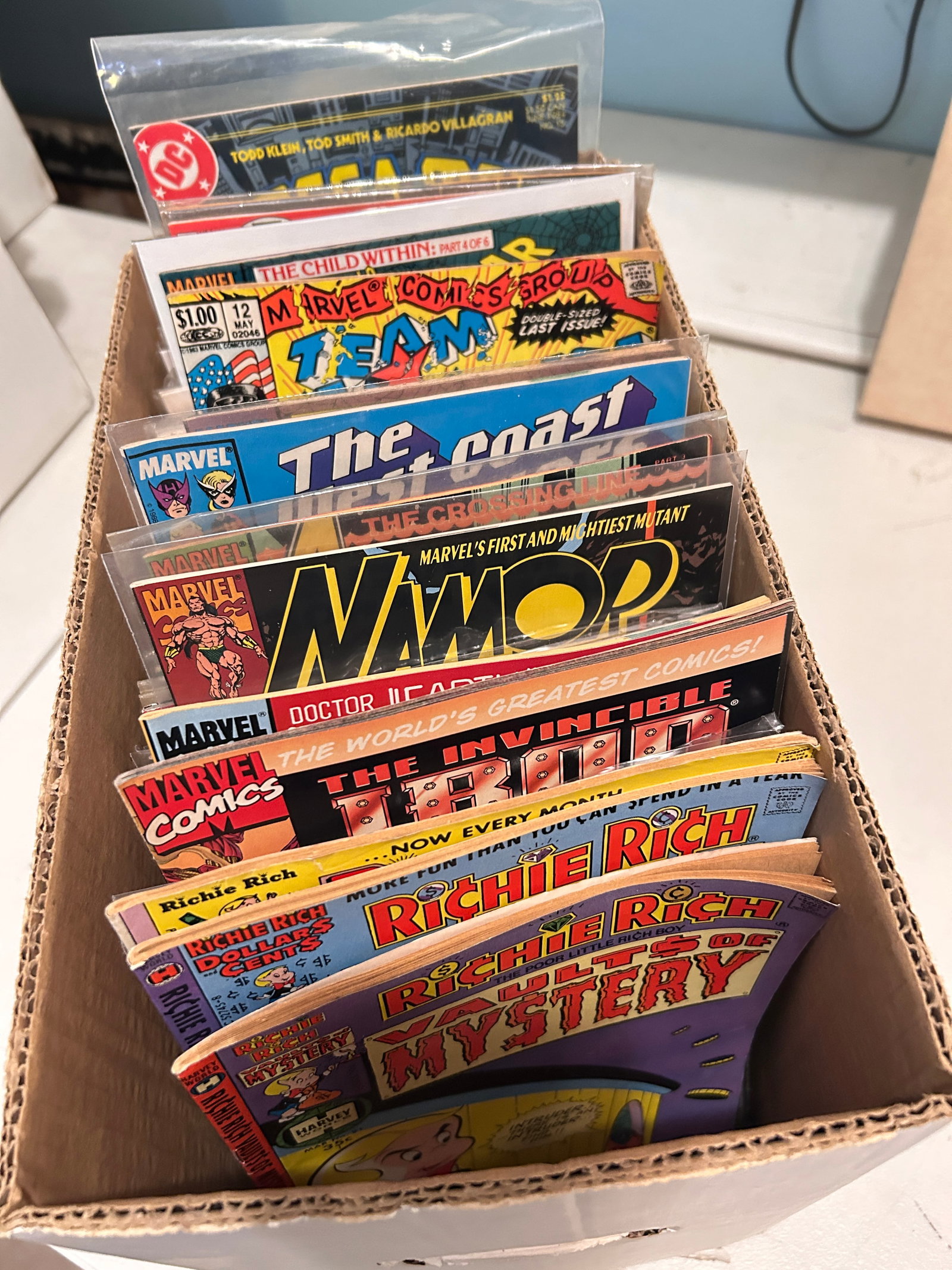Vintage Short Box of over 100 & More (1 of 4)