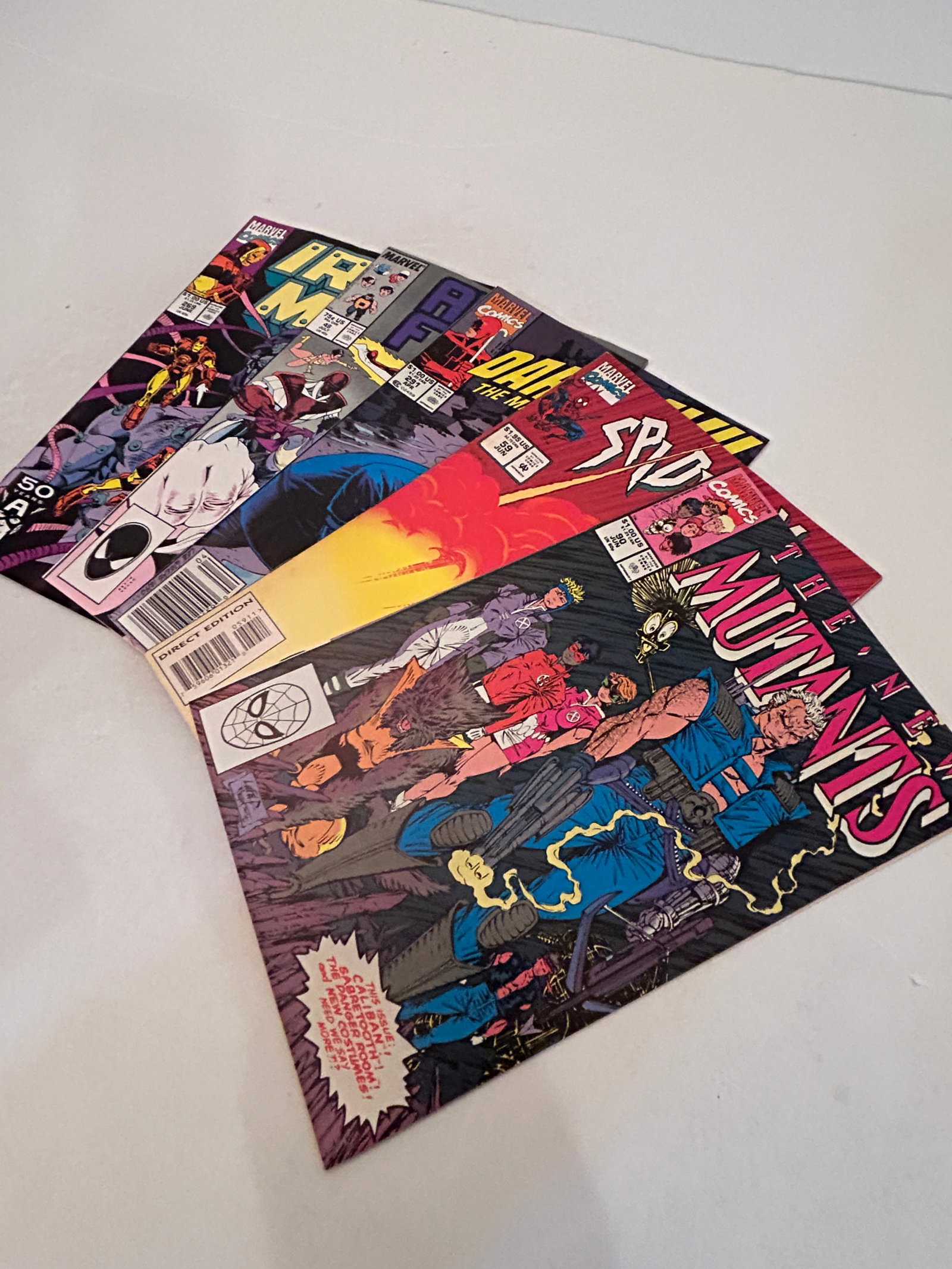 Vintage lot of 5 Comics: Vintage lot of 5 Comics Please view all photos as they are part of the description and condition of this Item, Feel free to contact me with questions or picture requests! Used Item AS IS