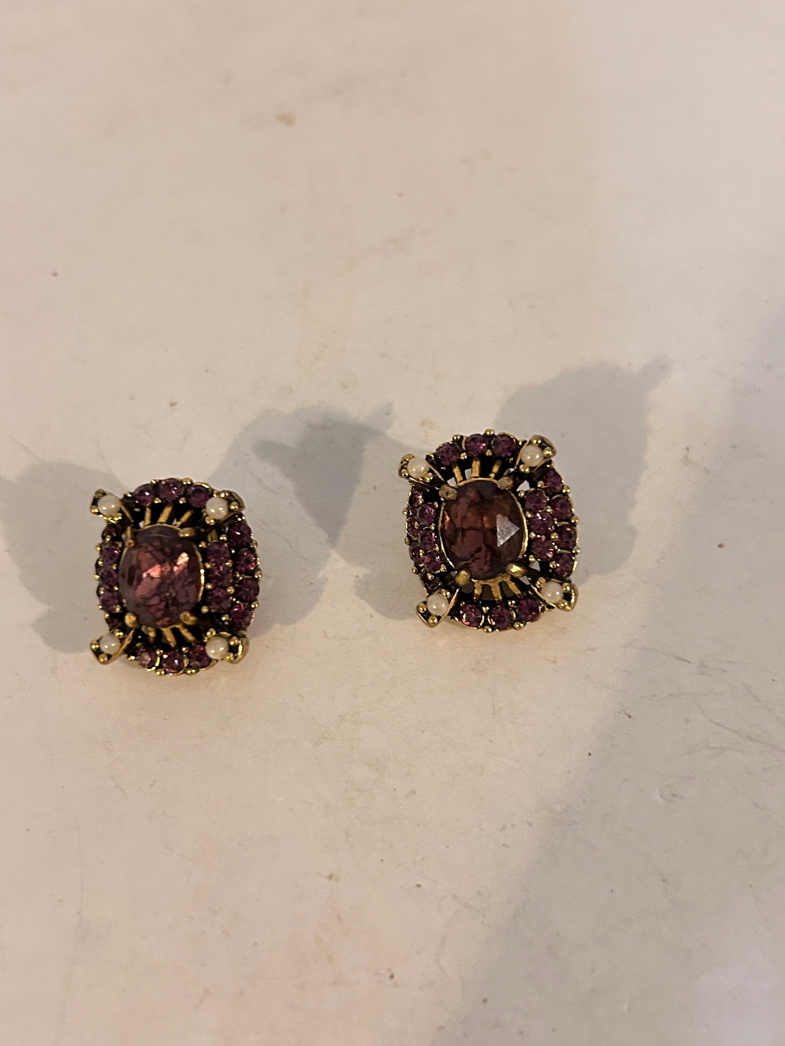 Vintage Gold Tone Vintage 1950s Hollycraft Earrings (1 of 4)