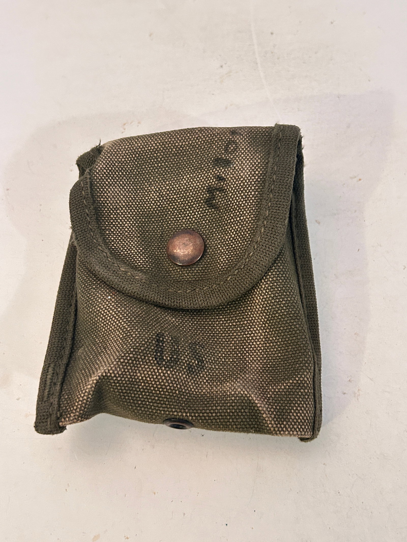 Vietnam War era US Army OD Canvas M-1956 Field Dressing Pouch , Compass Pouch (1 of 4)