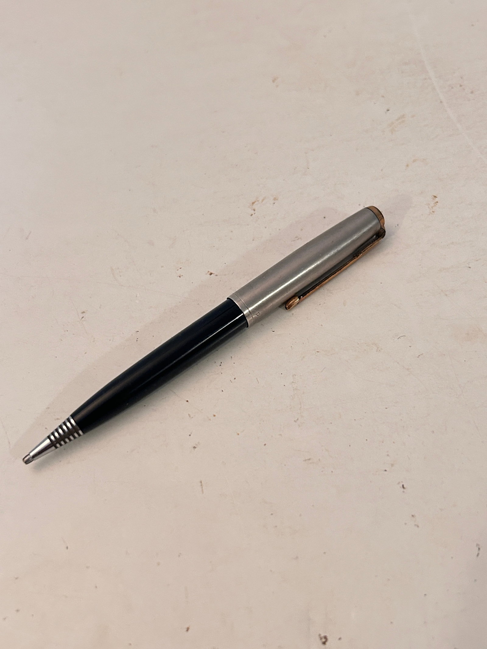 Parker Flighter Pencil Gold Trim (1 of 4)