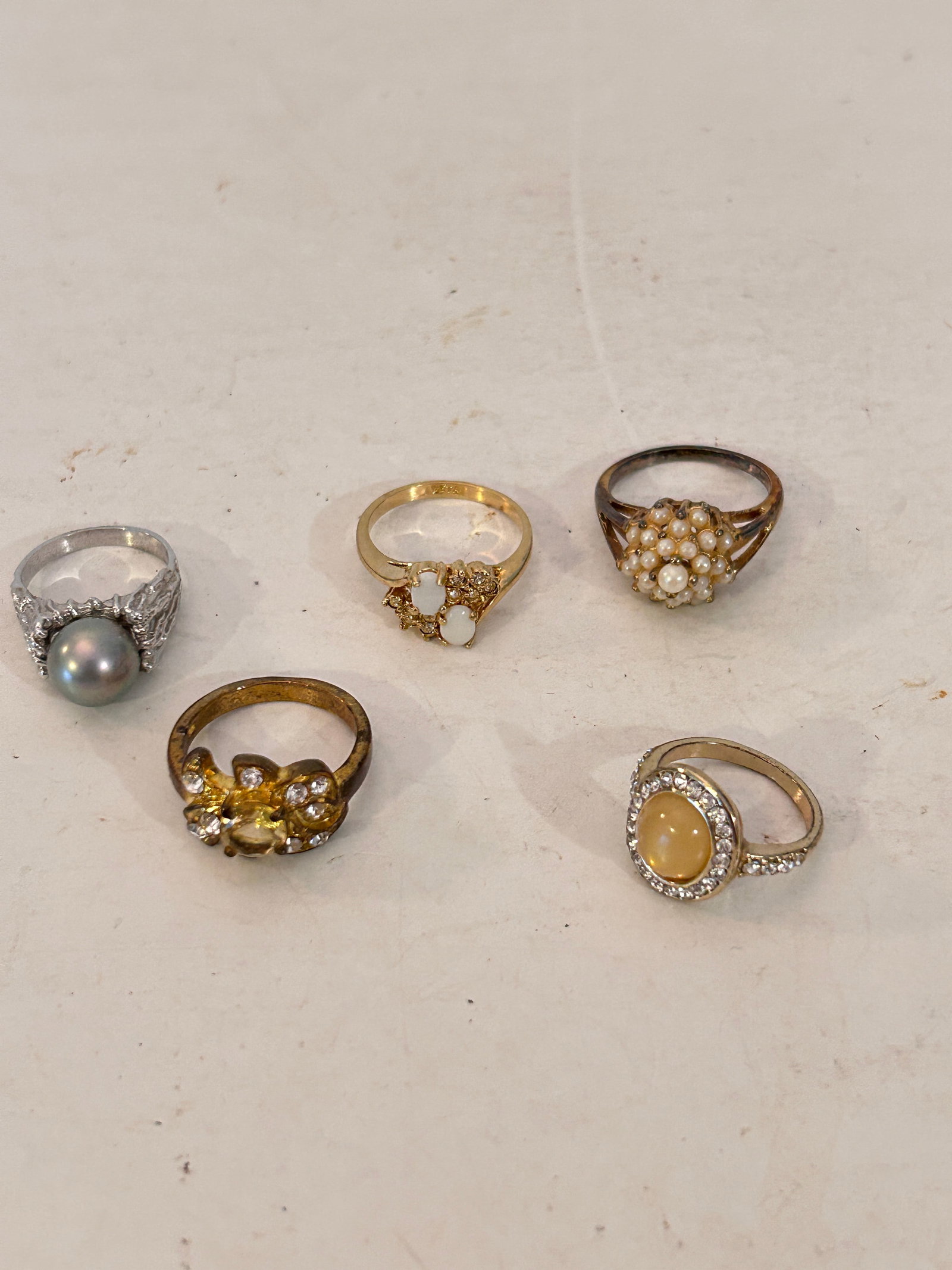 Vintage Lot of 5 Costume Rings (1 of 3)