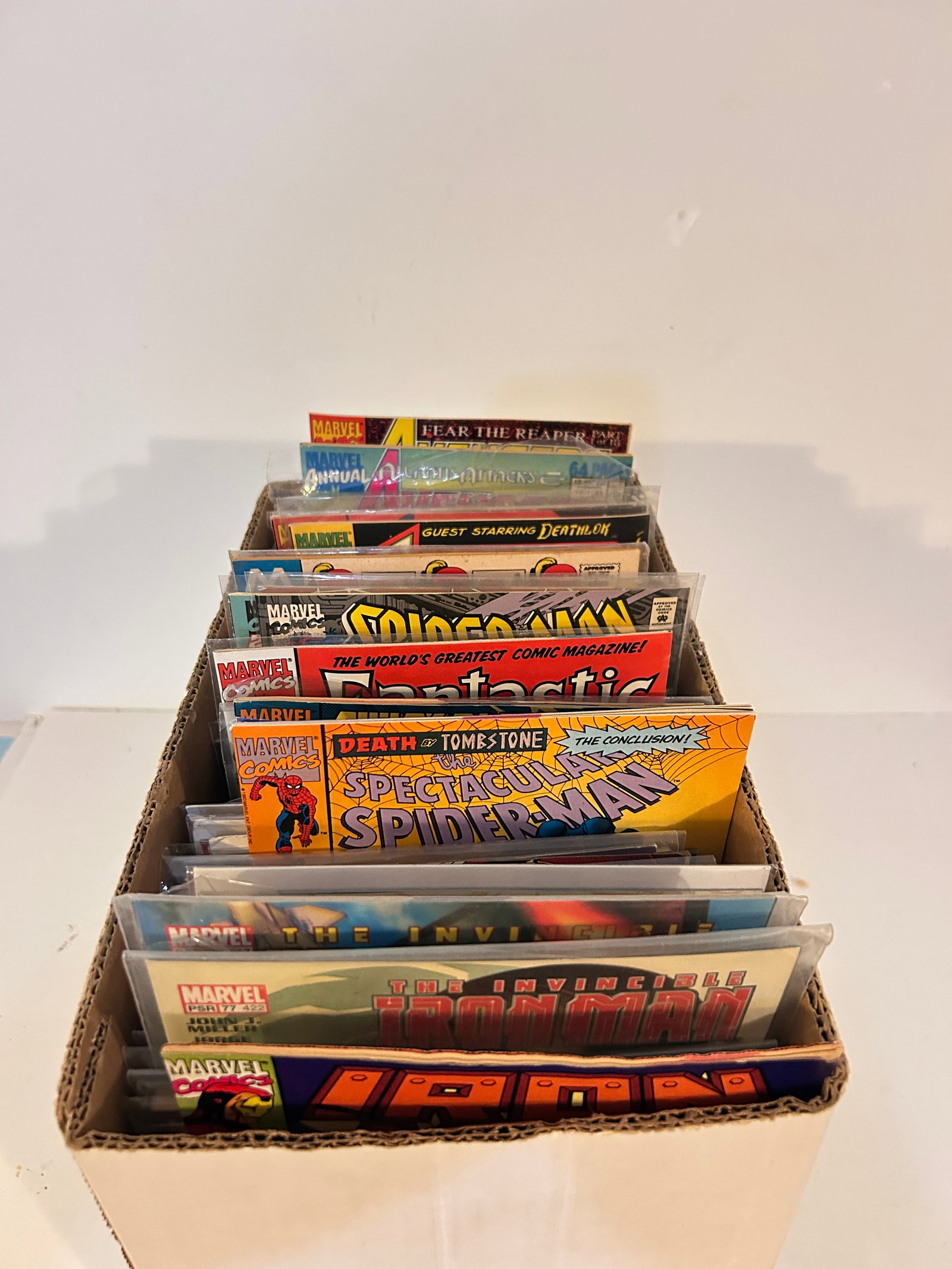 Vintage Short Box Of Comics: Vintage Short Box Of Comics Please view all photos as they are part of the description and condition of this Item, Feel free to contact me with questions or picture requests! Used Item AS IS