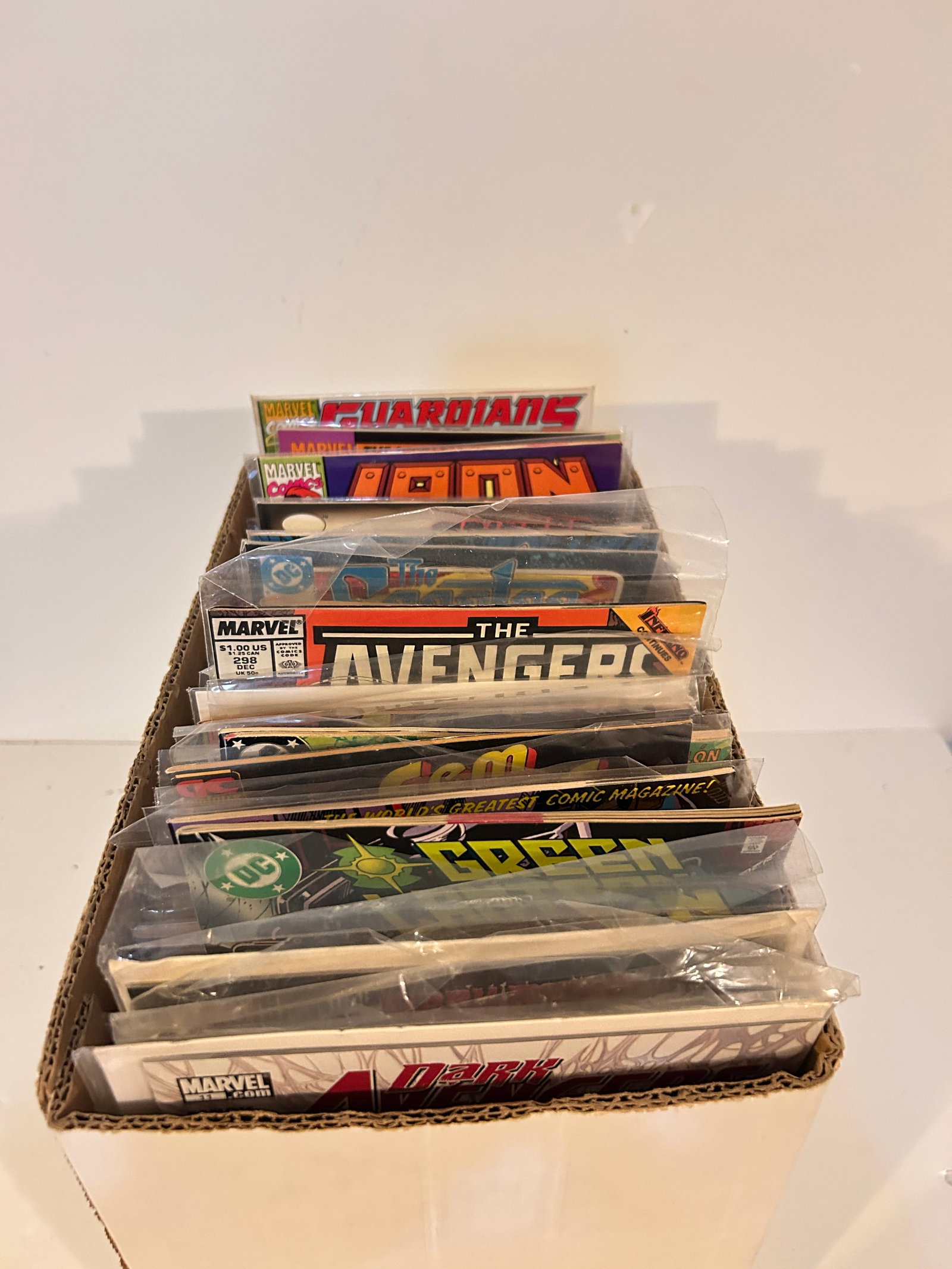 Vintage Short Box Of Comics: Vintage Short Box Of Comics Please view all photos as they are part of the description and condition of this Item, Feel free to contact me with questions or picture requests! Used Item AS IS
