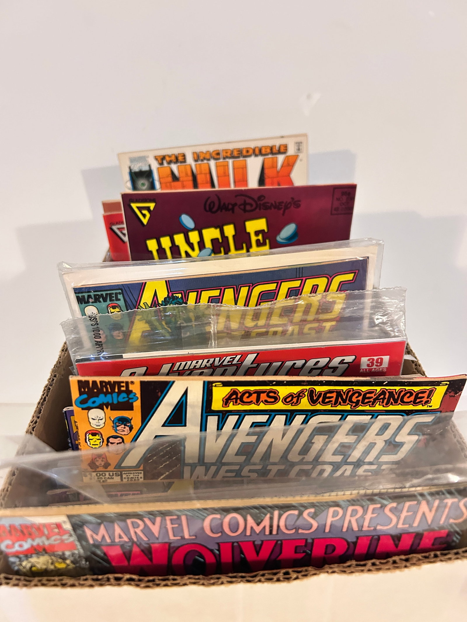 Vintage Short Box Of Comics: Vintage Short Box Of Comics Please view all photos as they are part of the description and condition of this Item, Feel free to contact me with questions or picture requests! Used Item AS IS