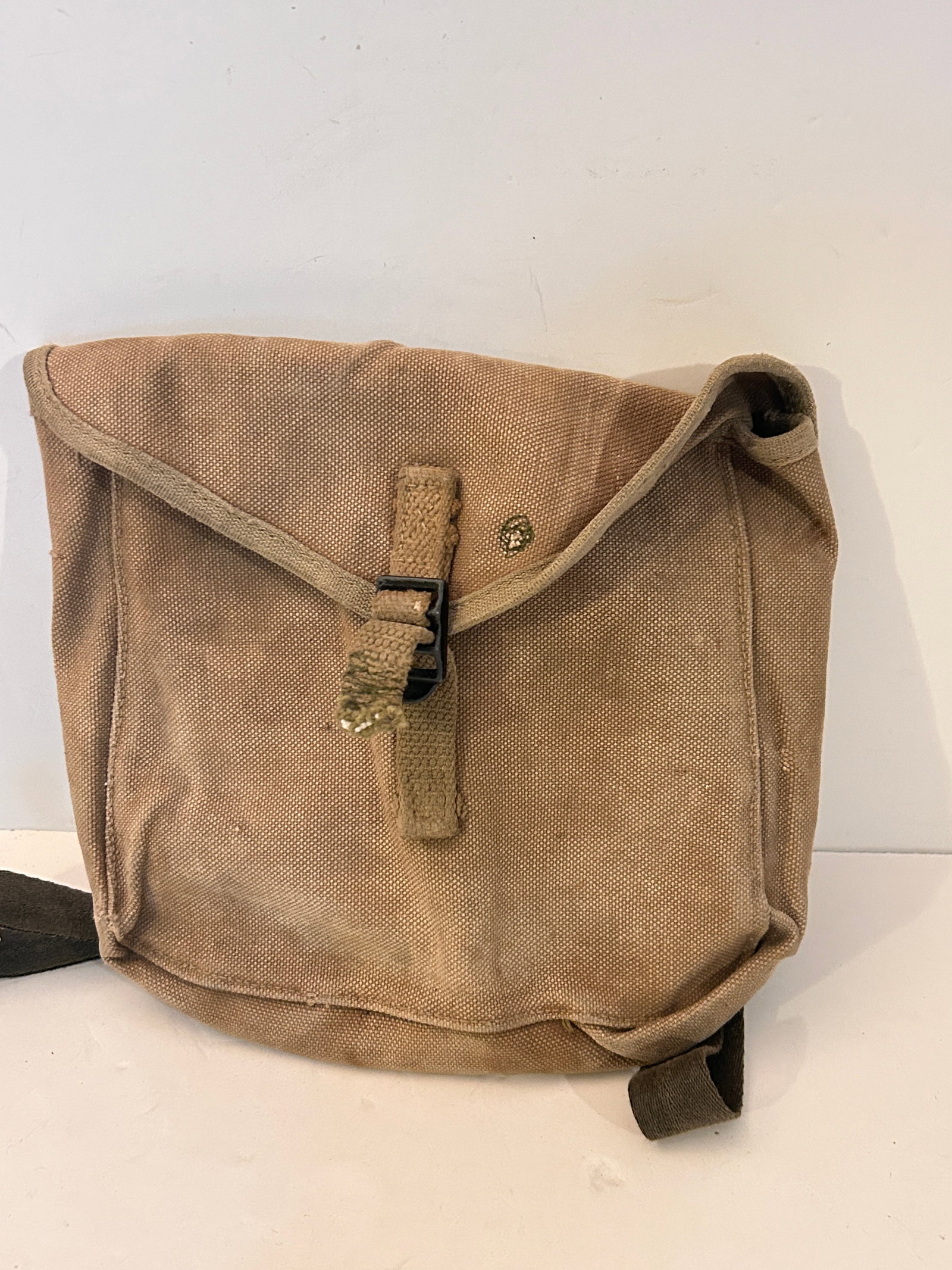 WW2 M-1936 Field Musette Bag (1 of 4)
