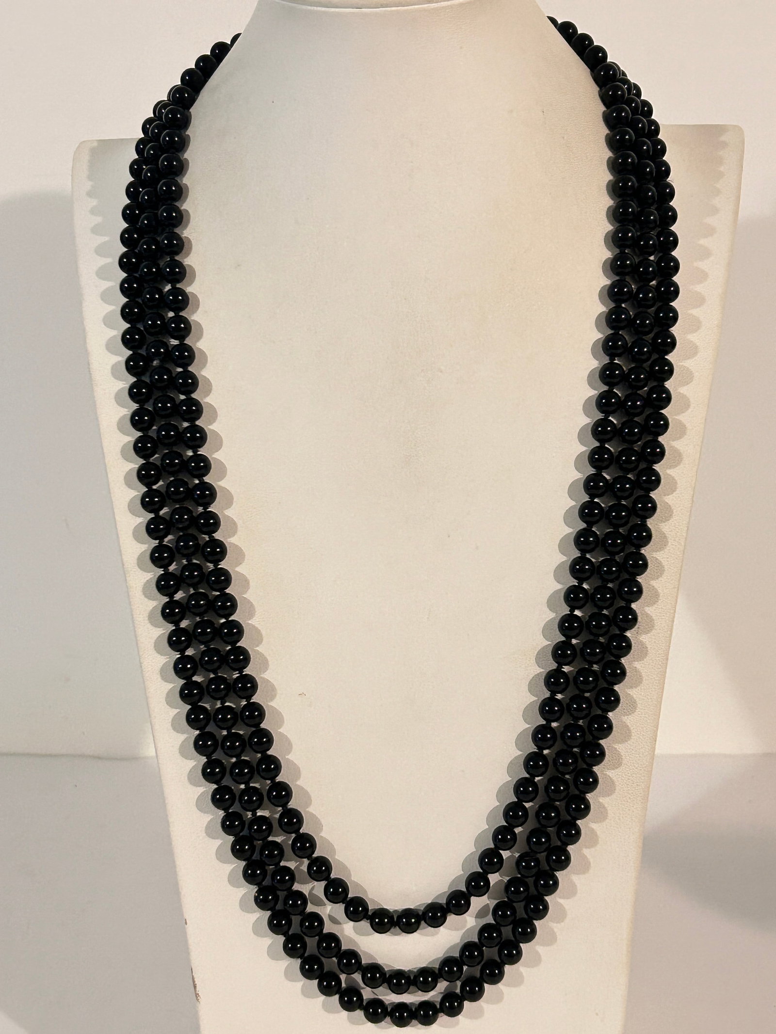 Vintage 3 strand black bead Necklace 28" missing center pc (1 of 4)