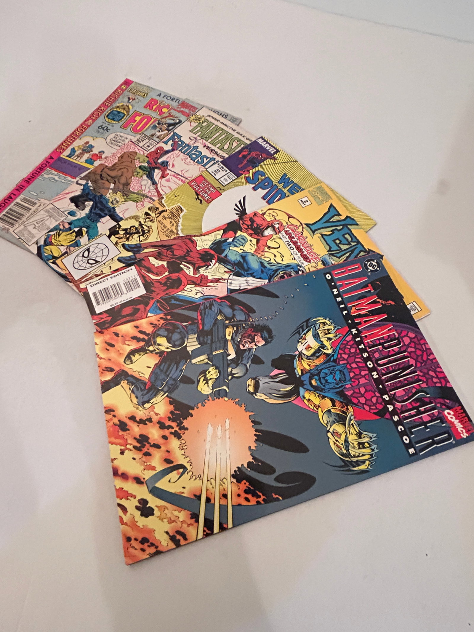 Vintage lot of 5 Comics: Vintage lot of 5 Comics Please view all photos as they are part of the description and condition of this Item, Feel free to contact me with questions or picture requests! Used Item AS IS