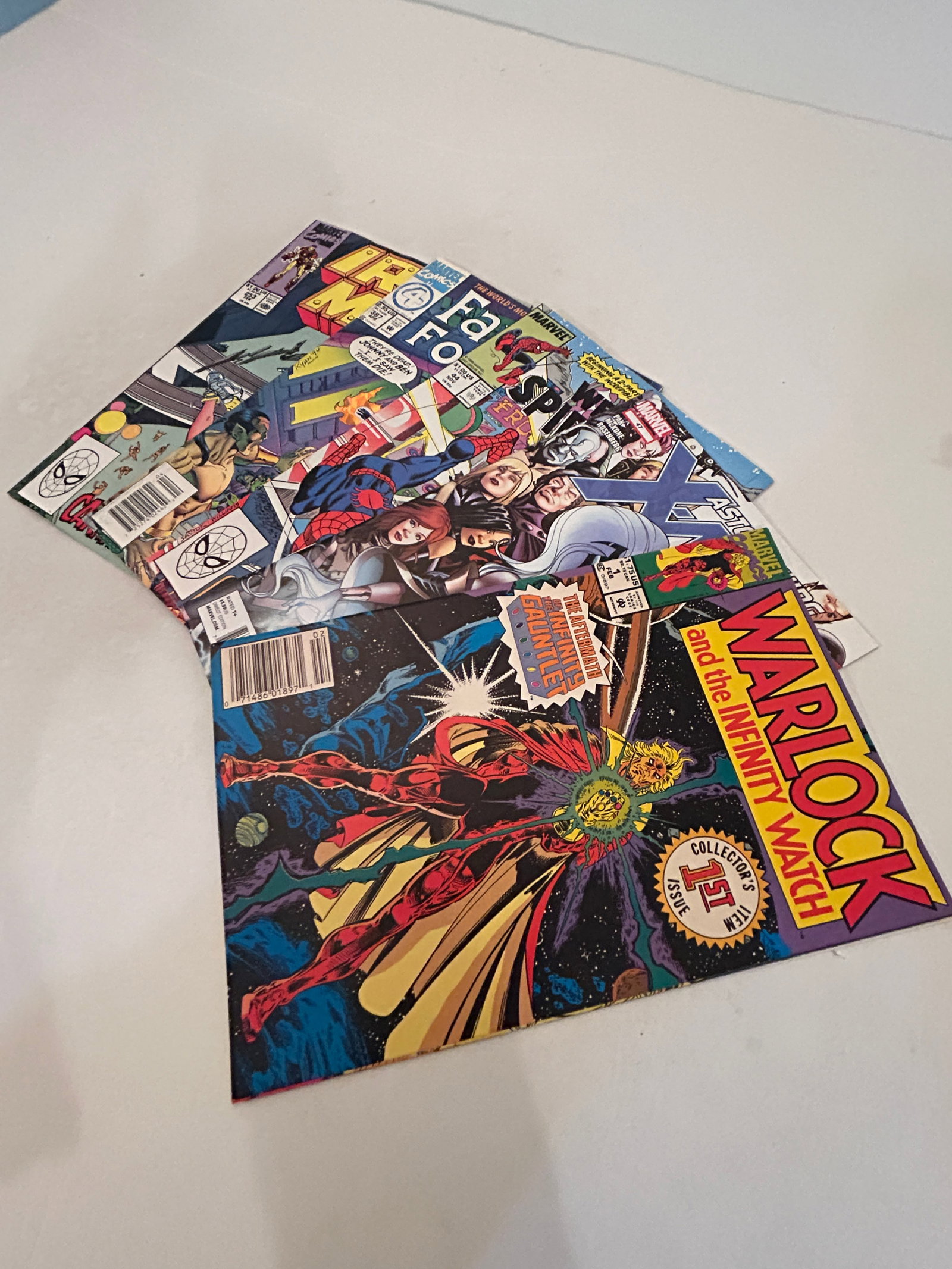 Vintage lot of 5 Comics: Vintage lot of 5 Comics Please view all photos as they are part of the description and condition of this Item, Feel free to contact me with questions or picture requests! Used Item AS IS