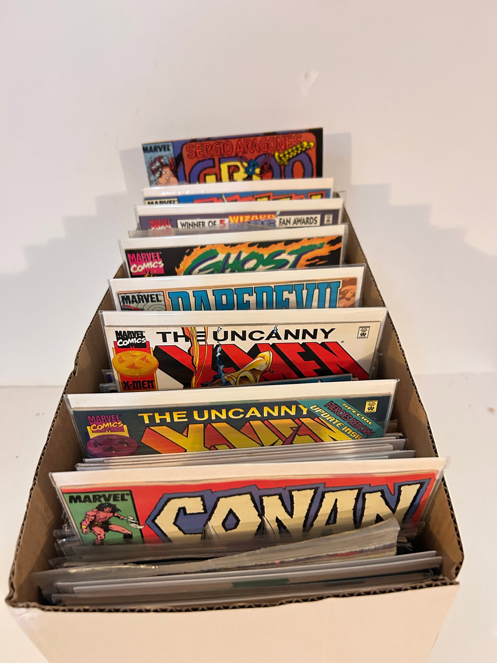 Vintage Short box of Comics: Vintage Short box of Comics Please view all photos as they are part of the description and condition of this Item, Feel free to contact me with questions or picture requests! Used Item AS IS