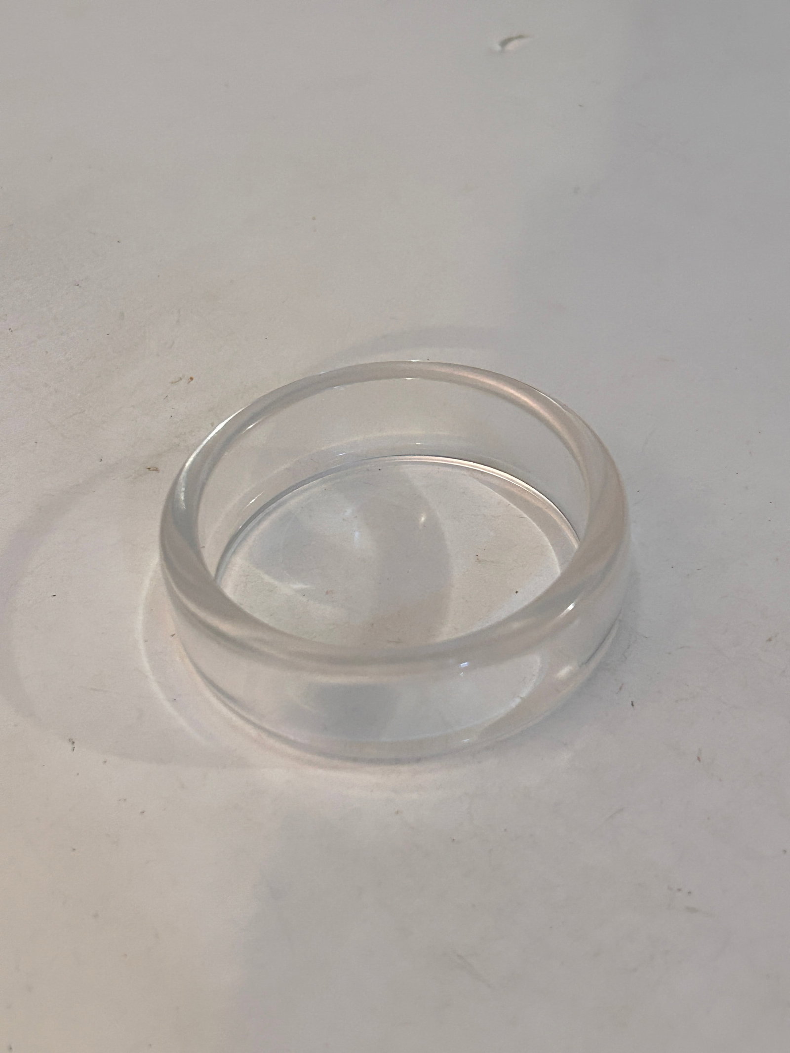 Vintage Clear Acrylic Bracelet 8" (1 of 4)