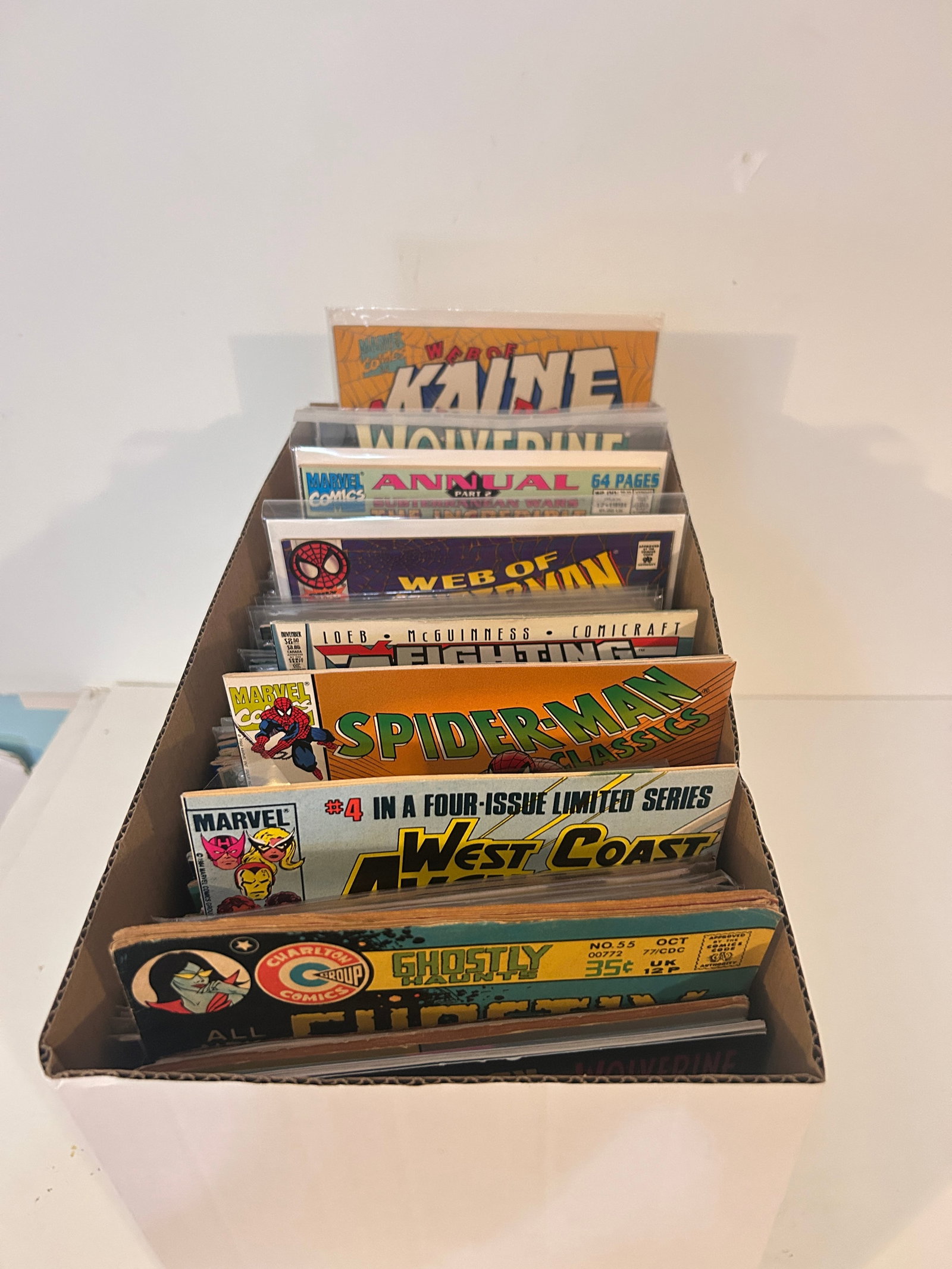 Vintage Short box of Comics: Vintage Short box of Comics Please view all photos as they are part of the description and condition of this Item, Feel free to contact me with questions or picture requests! Used Item AS IS