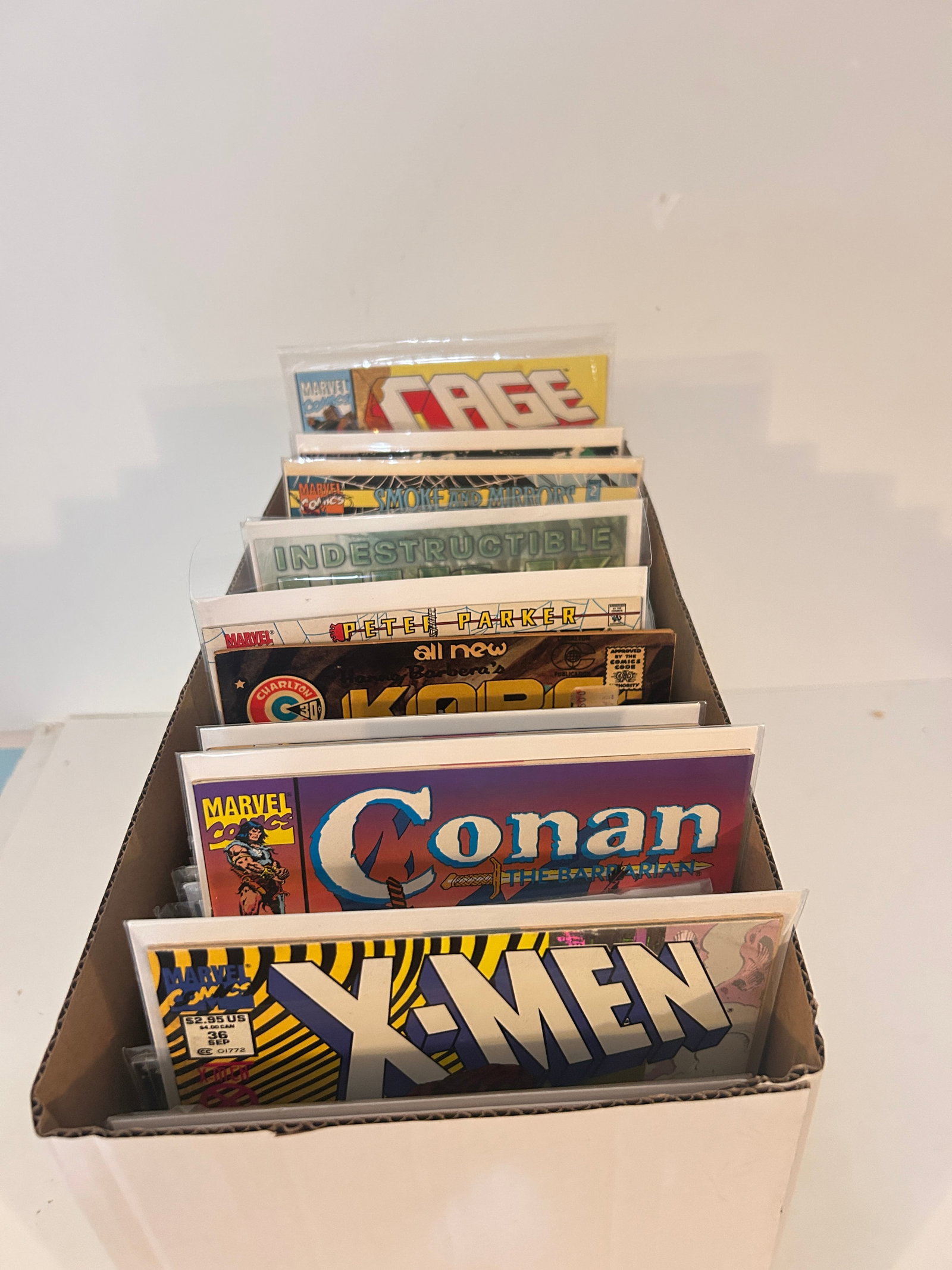 Vintage Short box of Comics: Vintage Short box of Comics Please view all photos as they are part of the description and condition of this Item, Feel free to contact me with questions or picture requests! Used Item AS IS