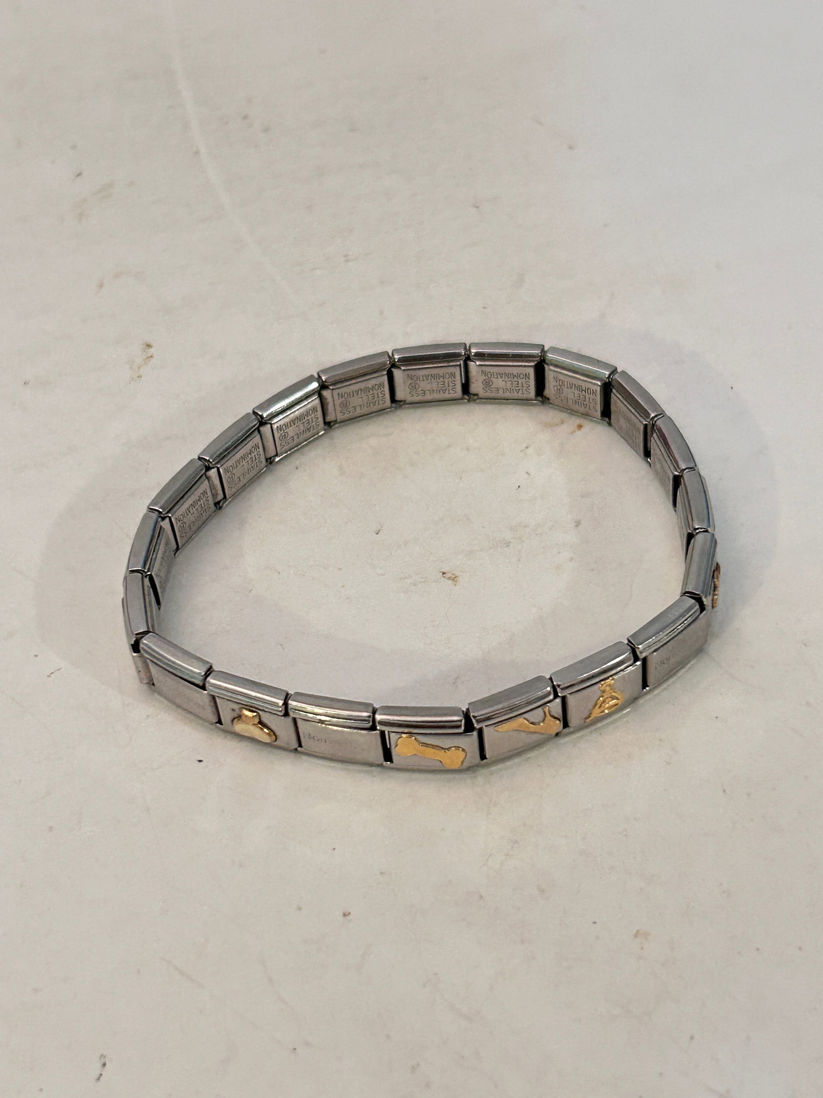 Vintage Zoppini Italy Italian Charm Bracelet - Stainless Steel & 18k Gold: Vintage Zoppini Italy Italian Charm Bracelet - Stainless Steel & 18k Gold Please view all photos as they are part of the description and condition of this Item, Feel free to contact me with questions 