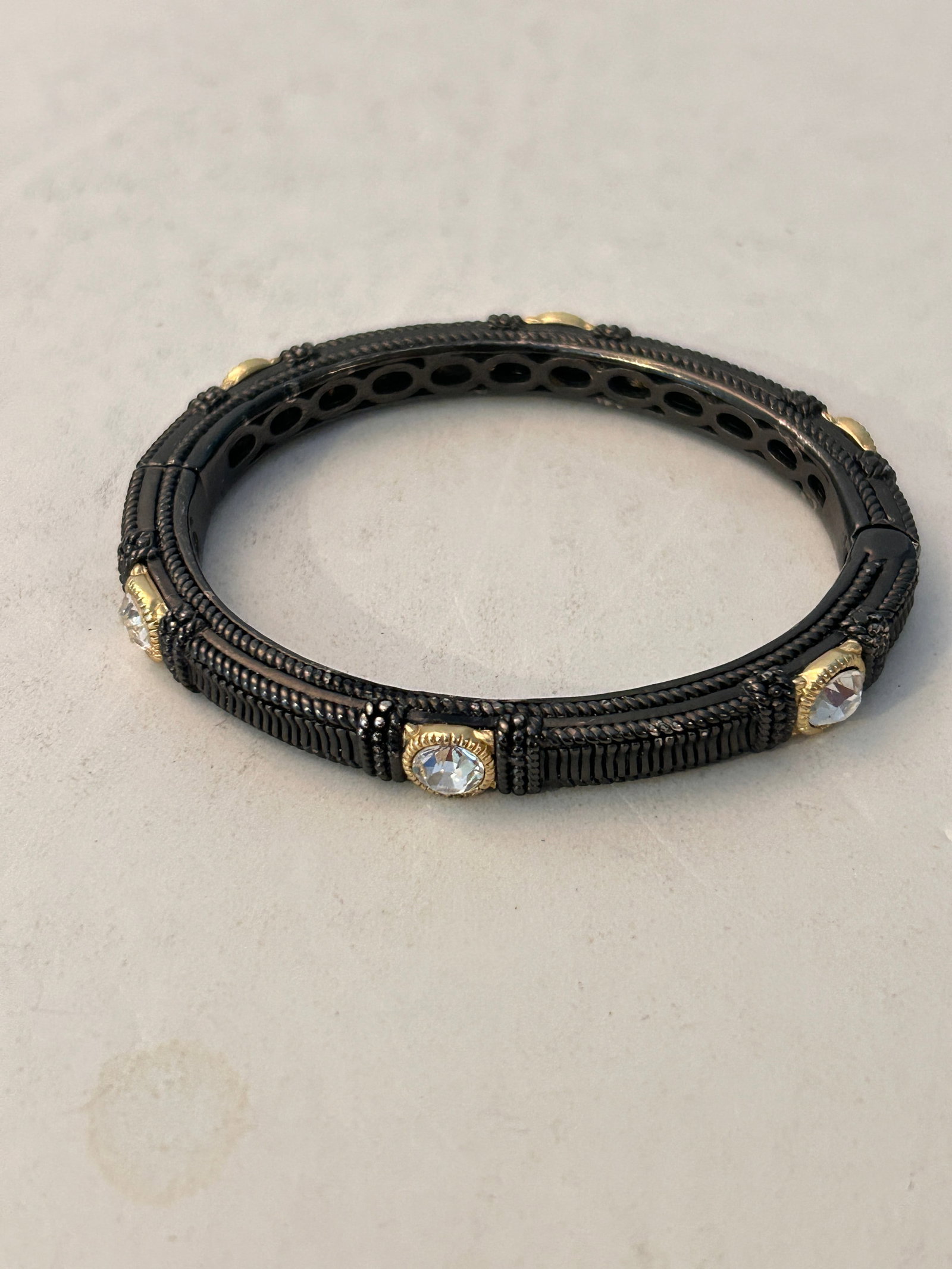 Matt Hematite Bracelet accented with CZ hinged 8": Matt Hematite Bracelet accented with CZ hinged 8" Please view all photos as they are part of the description and condition of this Item, Feel free to contact me with questions or picture requests! Use