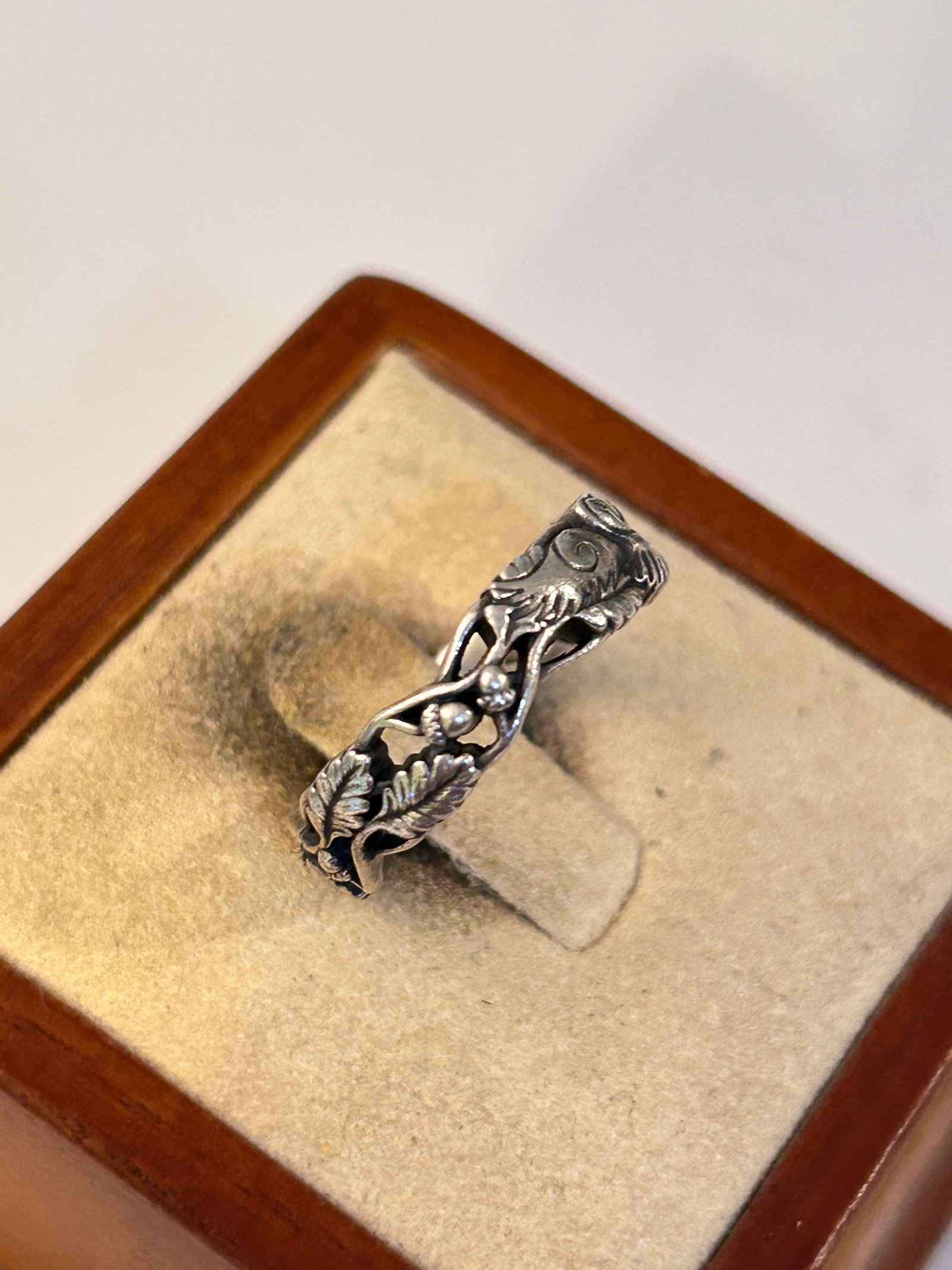 Vintage Sterling Silver Owl Modernist Ring Sz 7: Vintage Sterling Silver Owl Modernist Ring Sz 7 Please view all photos as they are part of the description and condition of this Item, Feel free to contact me with questions or picture requests! Used 