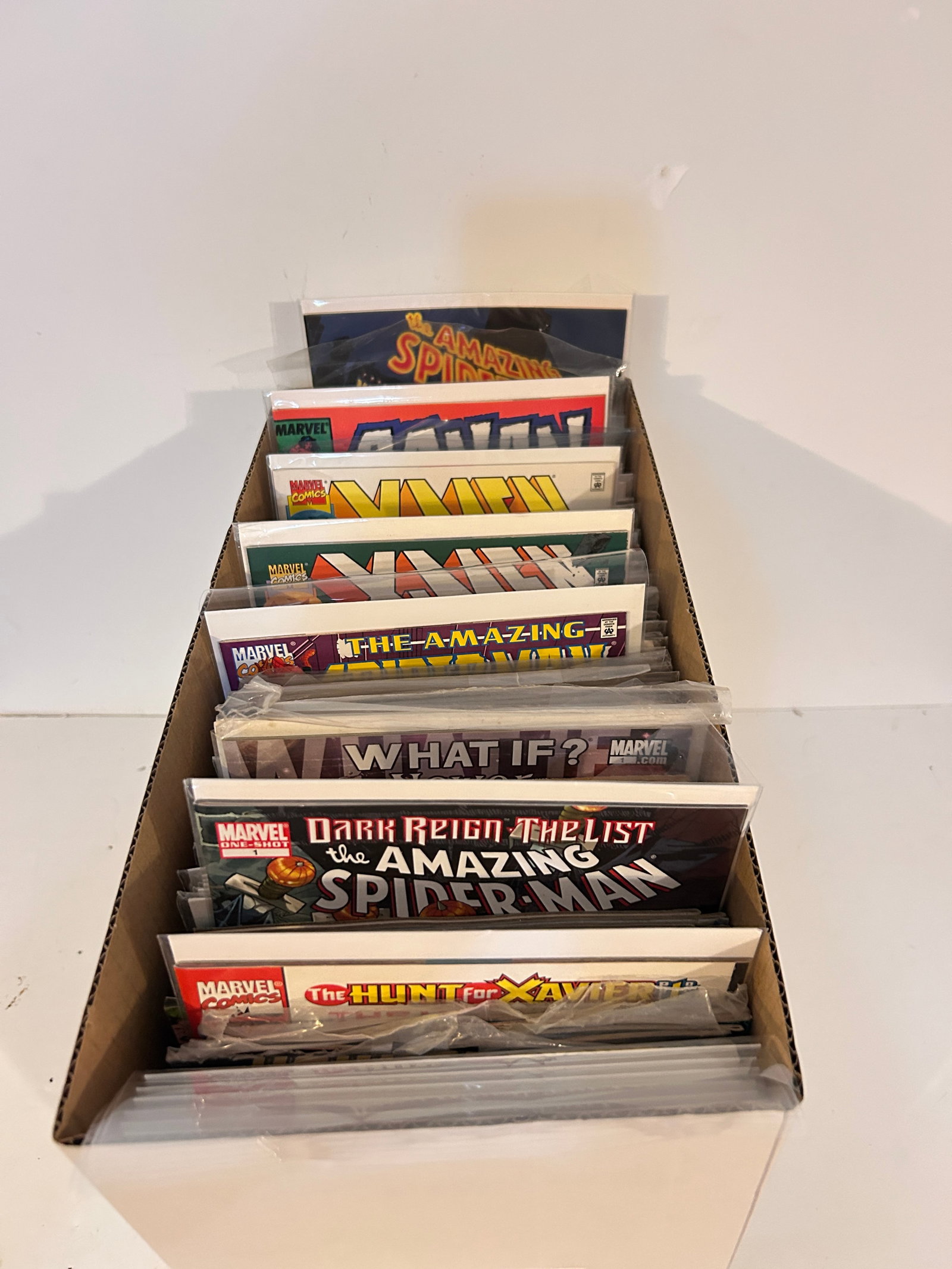 Vintage Short box of Comics: Vintage Short box of Comics Please view all photos as they are part of the description and condition of this Item, Feel free to contact me with questions or picture requests! Used Item AS IS