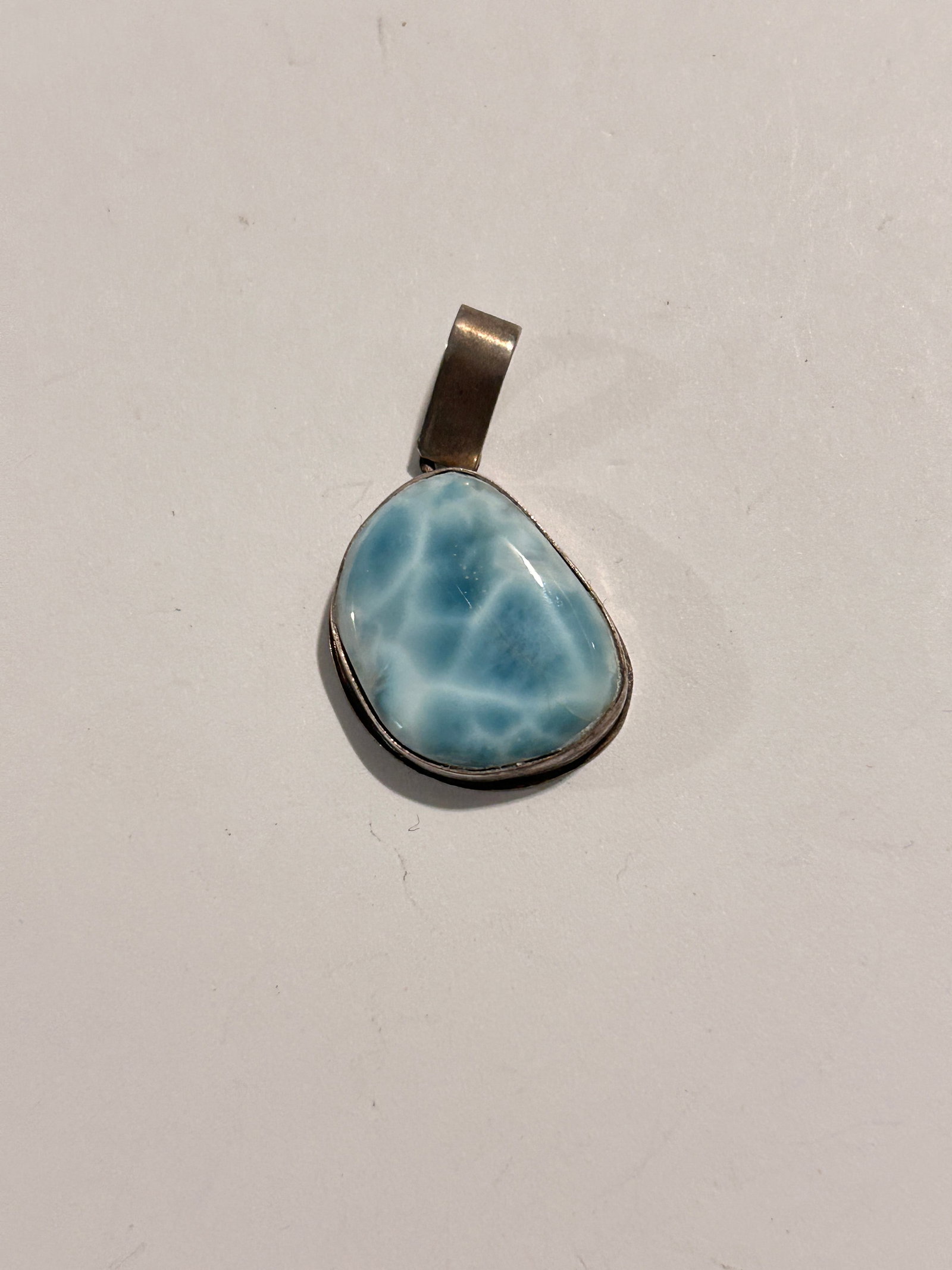 VTG Sterling Silver - SOUTHWESTERN Larimar Cabochon Necklace Pendant: VTG Sterling Silver - SOUTHWESTERN Larimar Cabochon Necklace Pendant Please view all photos as they are part of the description and condition of this Item, Feel free to contact me with questions or pi