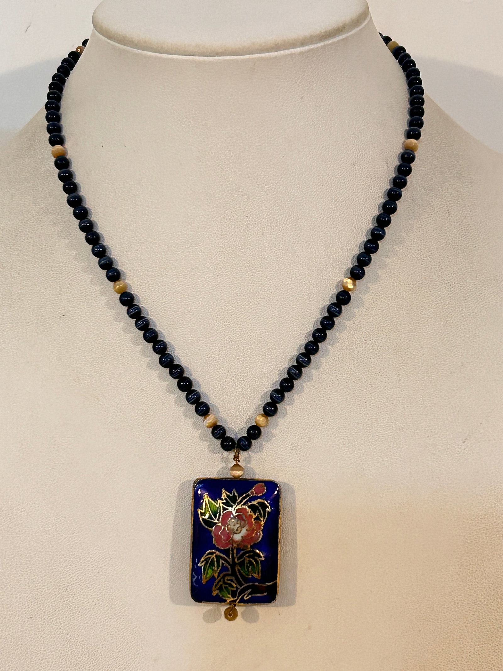 Vintage Cloisonne necklace Sterling ornate floral flower butterfly 16": Vintage Cloisonne necklace Sterling ornate floral flower butterfly 16"Please view all photos as they are part of the description and condition of this Item, Feel free to contact me with questions or p