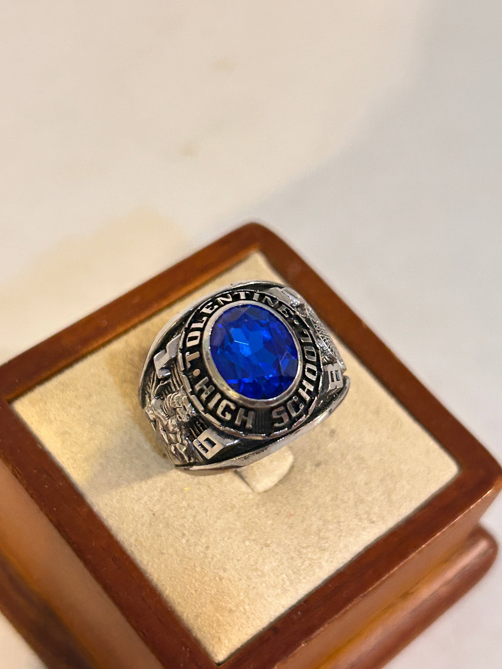 1982 Tolentine High School Blue Stone Stainless Class Ring 9 (1 of 4)