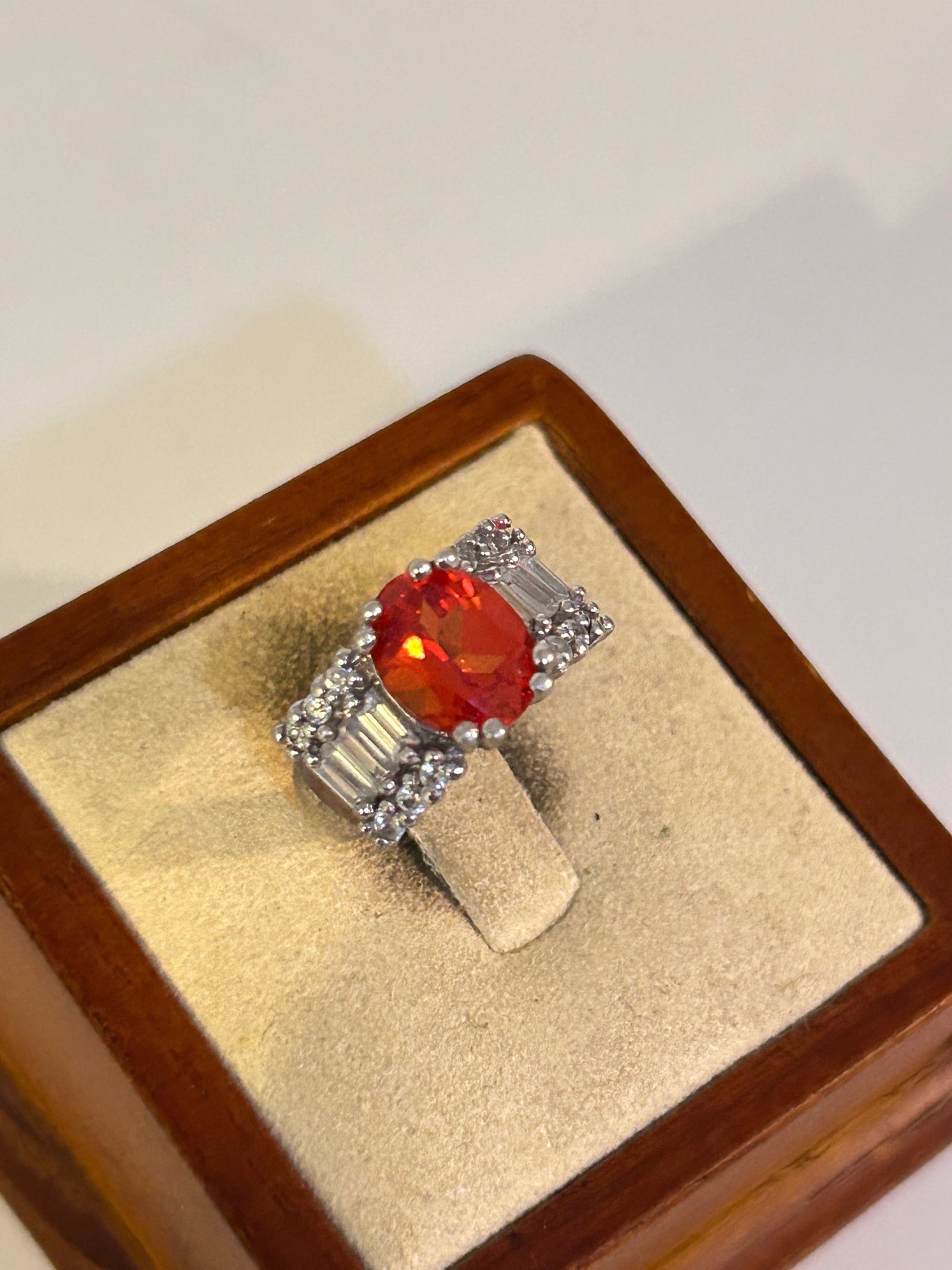 Vintage Moissanite Red Gemstone Sterling Silver 925 Ring Sz 5 (1 of 5)