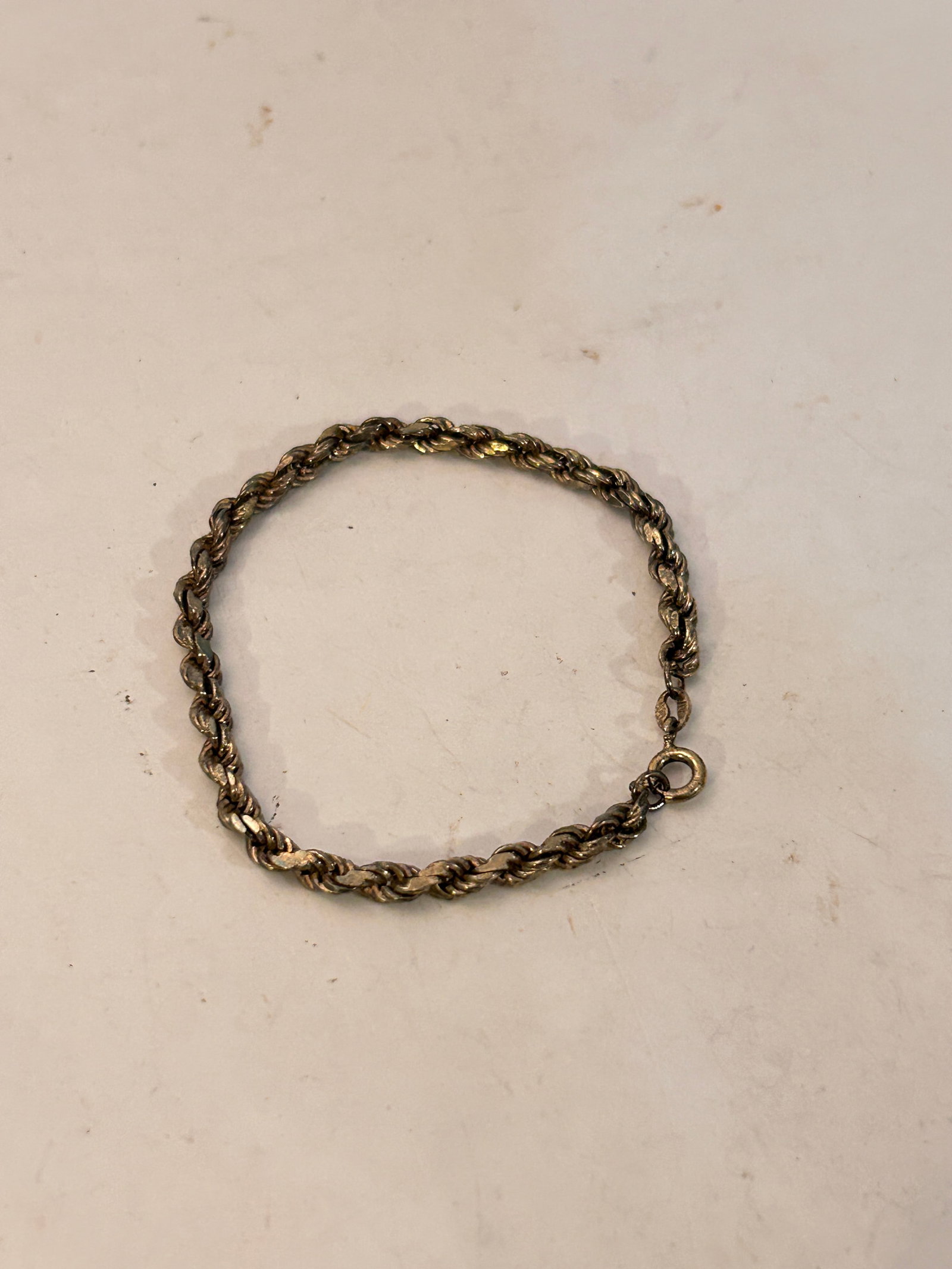 Vintage Sterling silver Rope Bracelet 7": Vintage Sterling silver Rope Bracelet 7"Please view all photos as they are part of the description and condition of this Item, Feel free to contact me with questions or picture requests! Used Item AS 