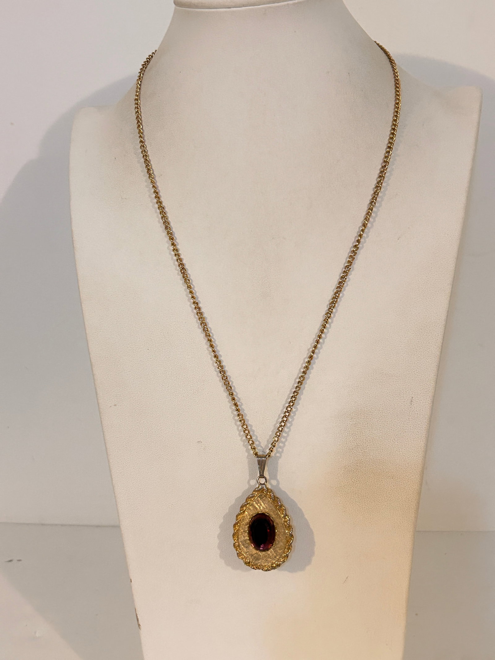 Vtg mech Watch Necklace Pendant Lady Lane Swiss-Made Gold Tone 24" working: Vtg mech Watch Necklace Pendant Lady Lane Swiss-Made Gold Tone 24" workingPlease view all photos as they are part of the description and condition of this Item, Feel free to contact me with questions 