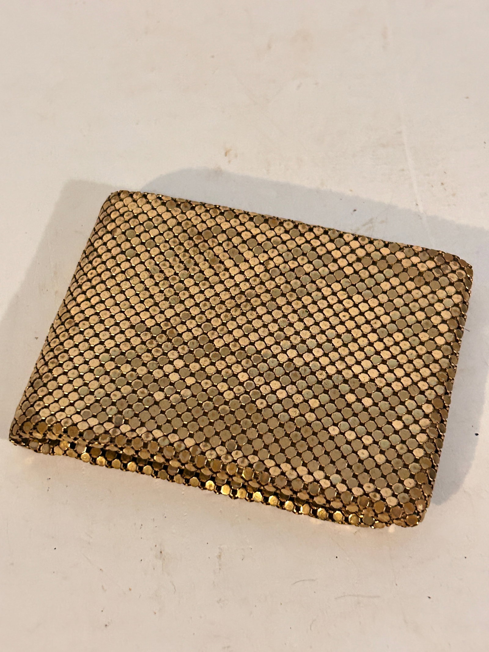 Vintage Whiting Davis Metal Chainmail Wallet: Vintage Whiting Davis Metal Chainmail WalletPlease view all photos as they are part of the description and condition of this Item, Feel free to contact me with questions or picture requests! Used Item
