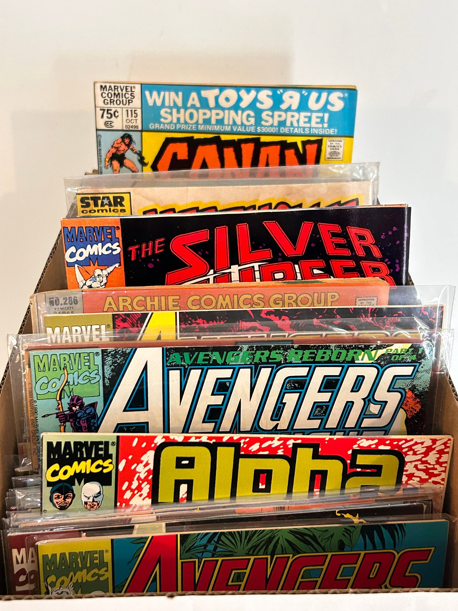 Vintage Short Box Of Comics: Vintage Short Box Of Comics Please view all photos as they are part of the description and condition of this Item, Feel free to contact me with questions or picture requests! Used Item AS IS