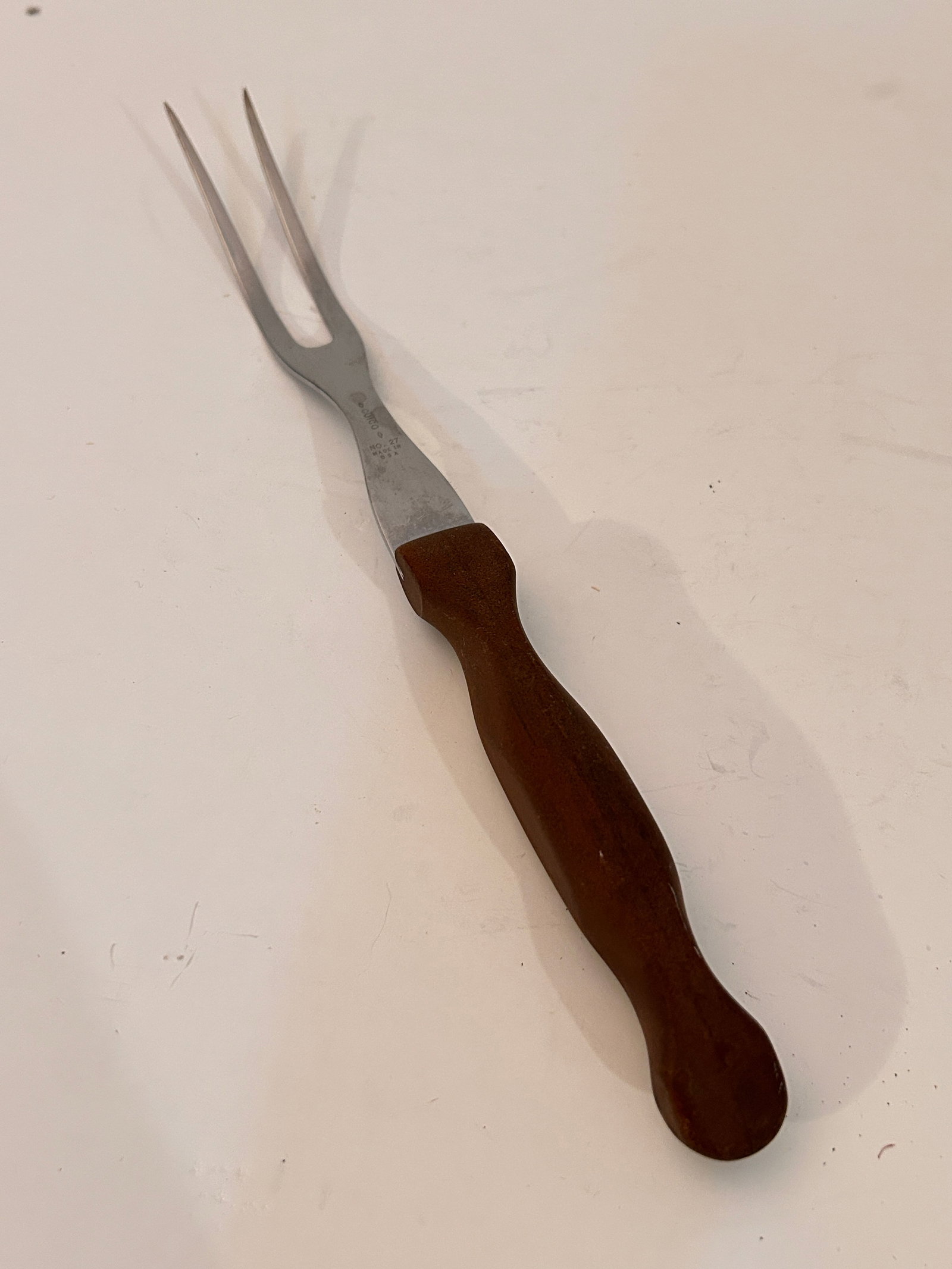vintage Cutco No. 27 serving or carving fork (1 of 3)