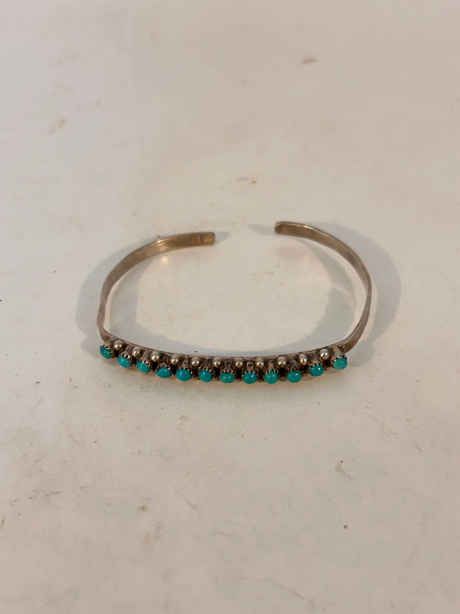Vintage Navajo Sterling Silver SNAKE EYE Turquoise Bracelet small 2": Vintage Navajo Sterling Silver SNAKE EYE Turquoise Bracelet small 2"Please view all photos as they are part of the description and condition of this Item, Feel free to contact me with questions or pic