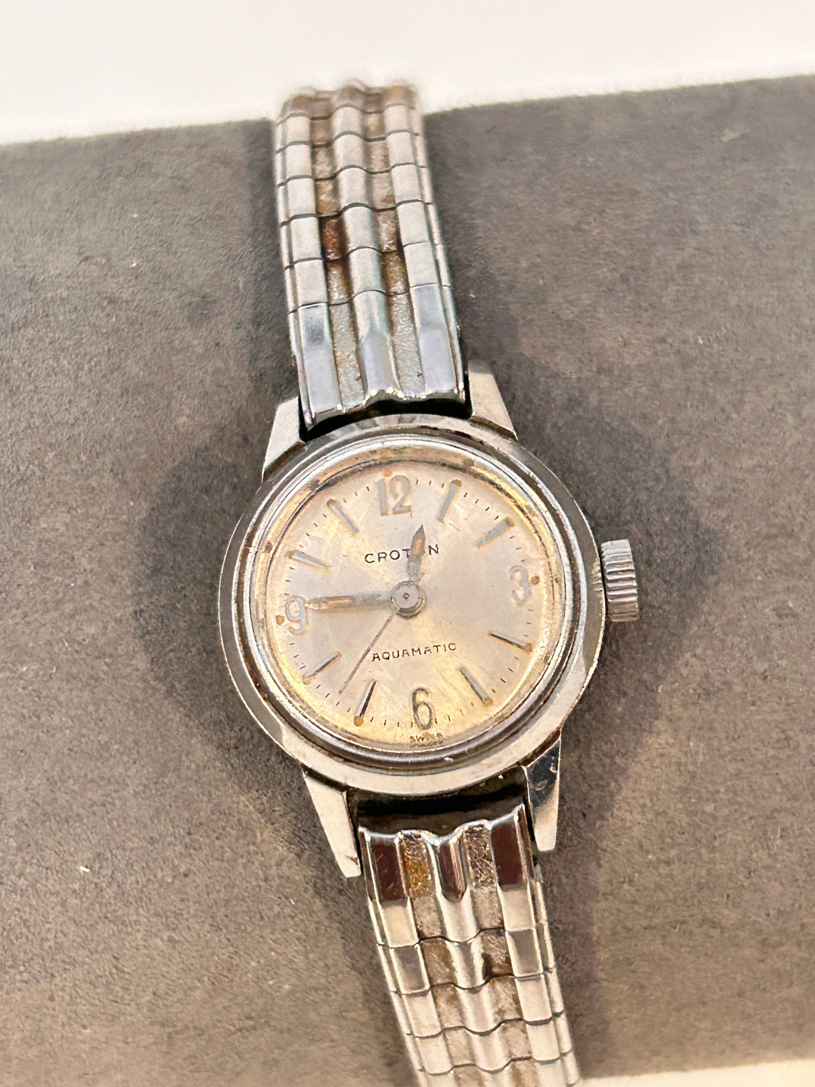 Croton Aquamatic Watch Mech working stainless steel case and matching band: Croton Aquamatic Watch Mech working stainless steel case and matching band Please view all photos as they are part of the description and condition of this Item, Feel free to contact me with questions