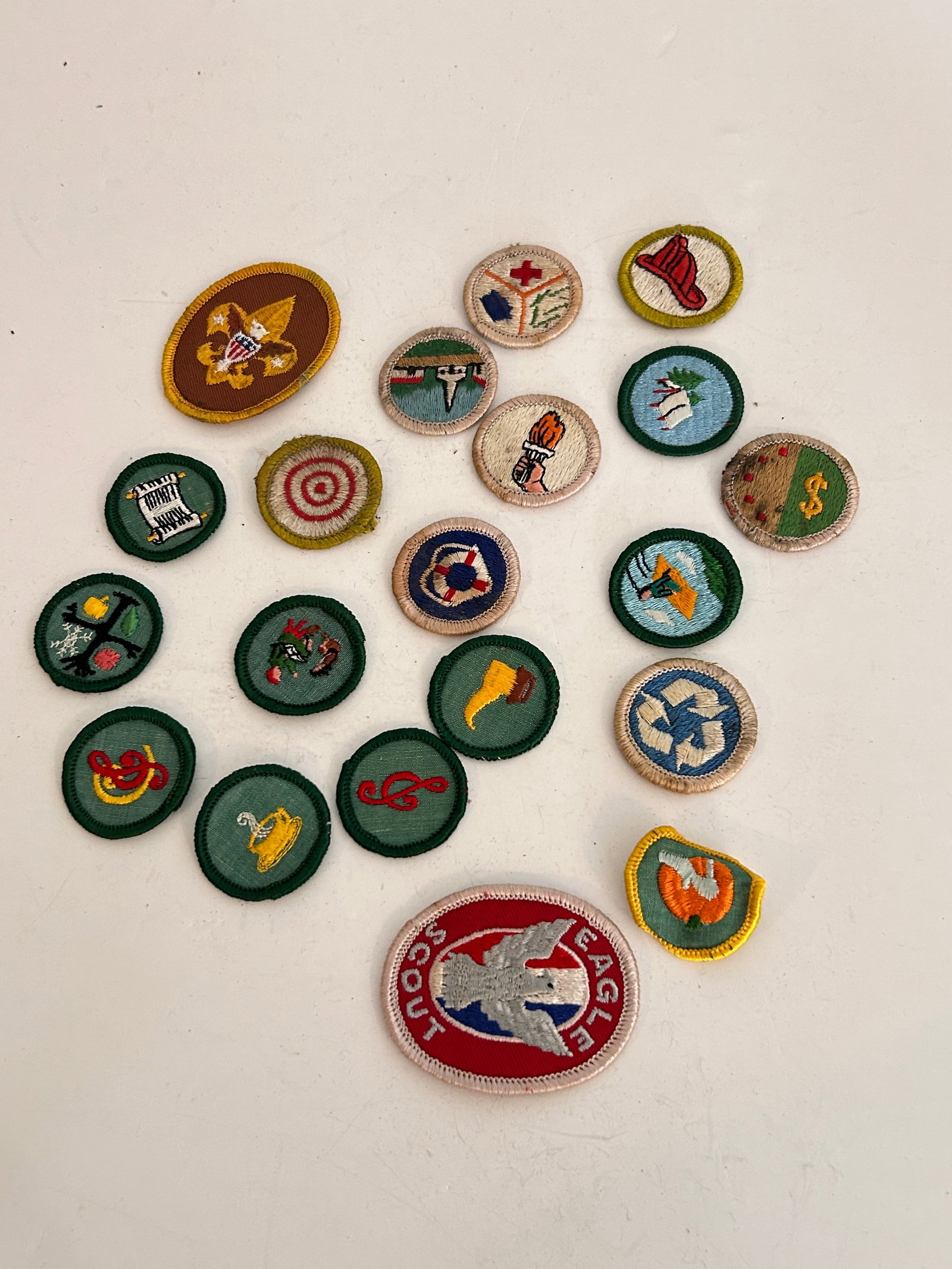 Vintage BSA Boy Scouts Sash Merit badges Patches (1 of 3)