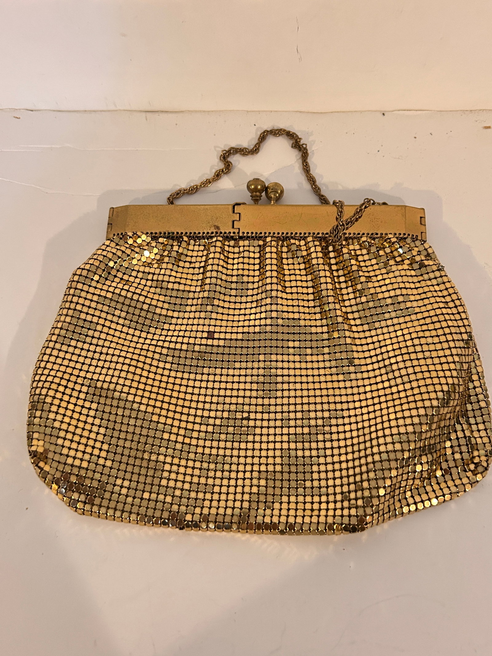 Vintage Gold Duramesh Evening Clutch Rhinestone Handbag Elegant Purse: Vintage Gold Duramesh Evening Clutch Rhinestone Handbag Elegant Purse Please view all photos as they are part of the description and condition of this Item, Feel free to contact me with questions or p