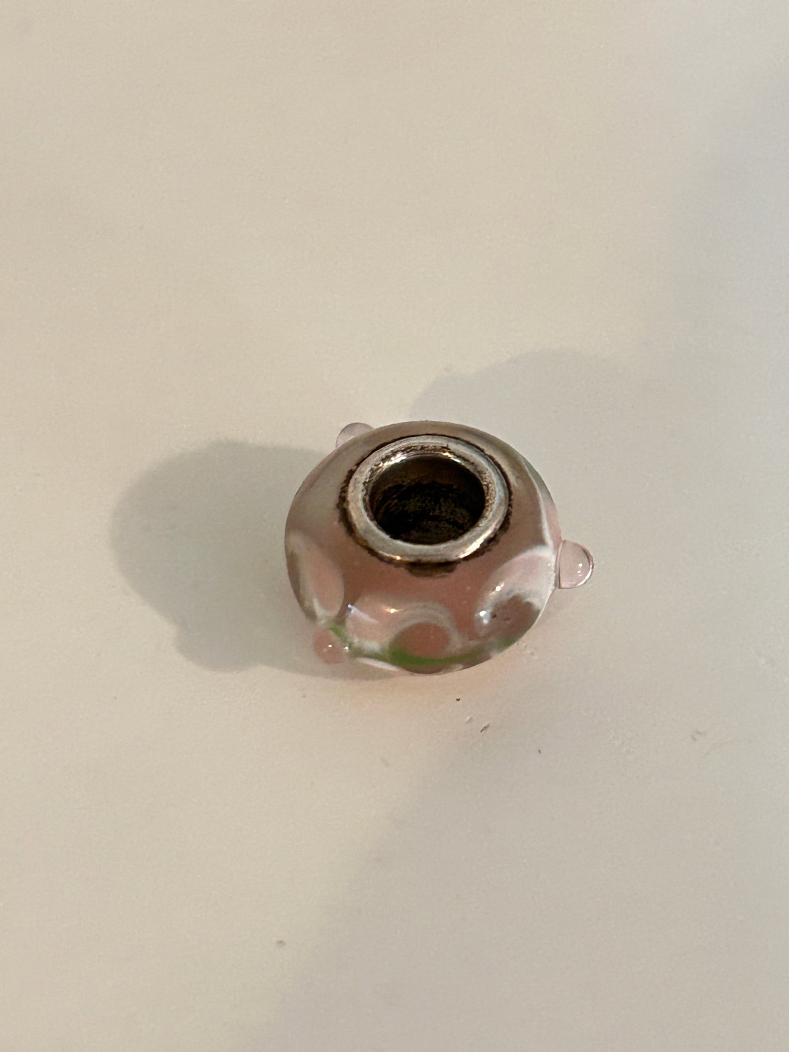 Vintage Pandora Sterling Silver Charm: Vintage Pandora Sterling Silver Charm Please view all photos as they are part of the description and condition of this Item, Feel free to contact me with questions or picture requests! Used Item AS IS