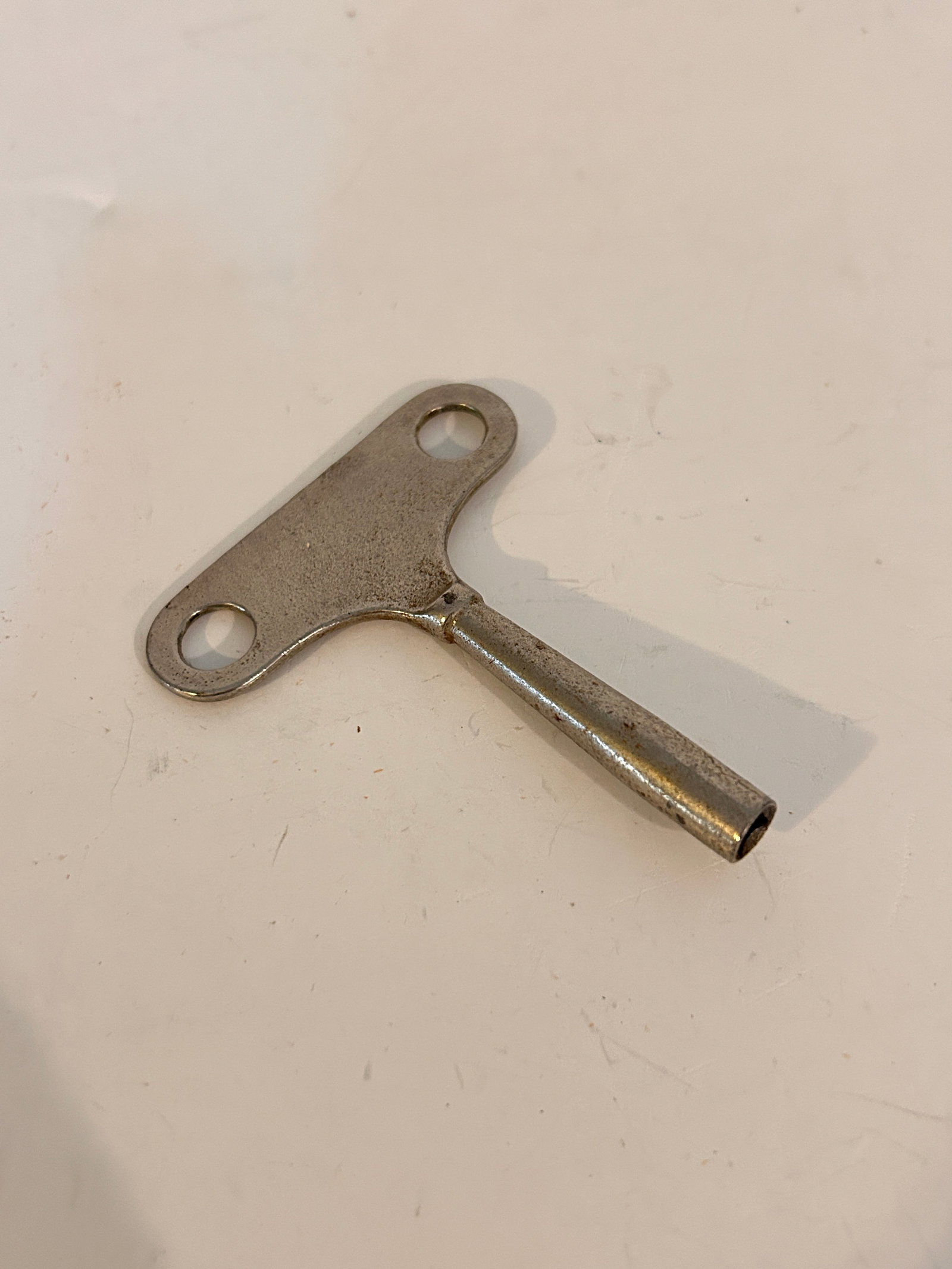 Vintage Clock key cast steel: Vintage Clock key cast steel Please view all photos as they are part of the description and condition of this Item, Feel free to contact me with questions or picture requests! Used Item AS IS