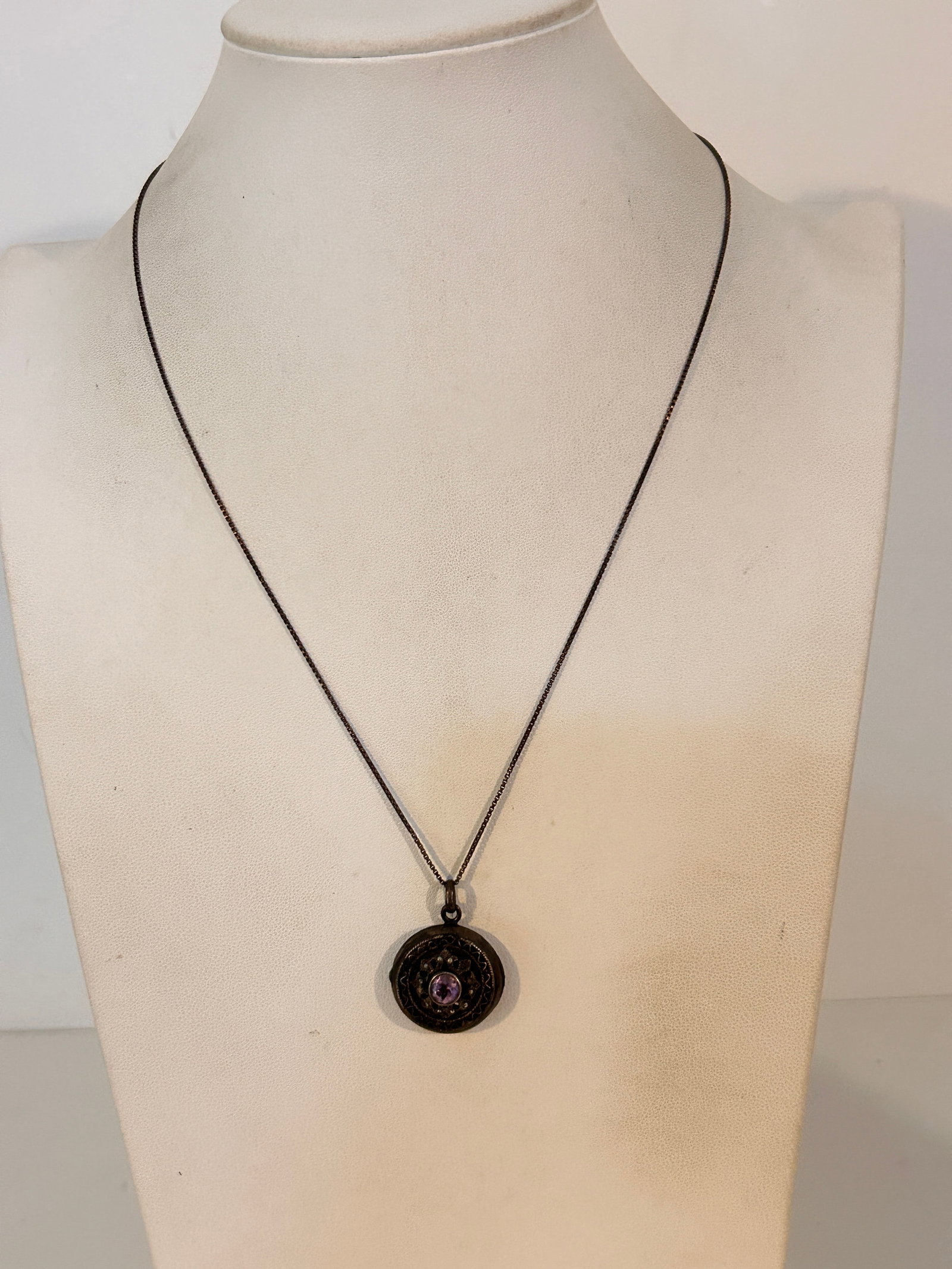 925 Sterling Silver Amethyst Pendant Locket Necklace 21" (1 of 5)