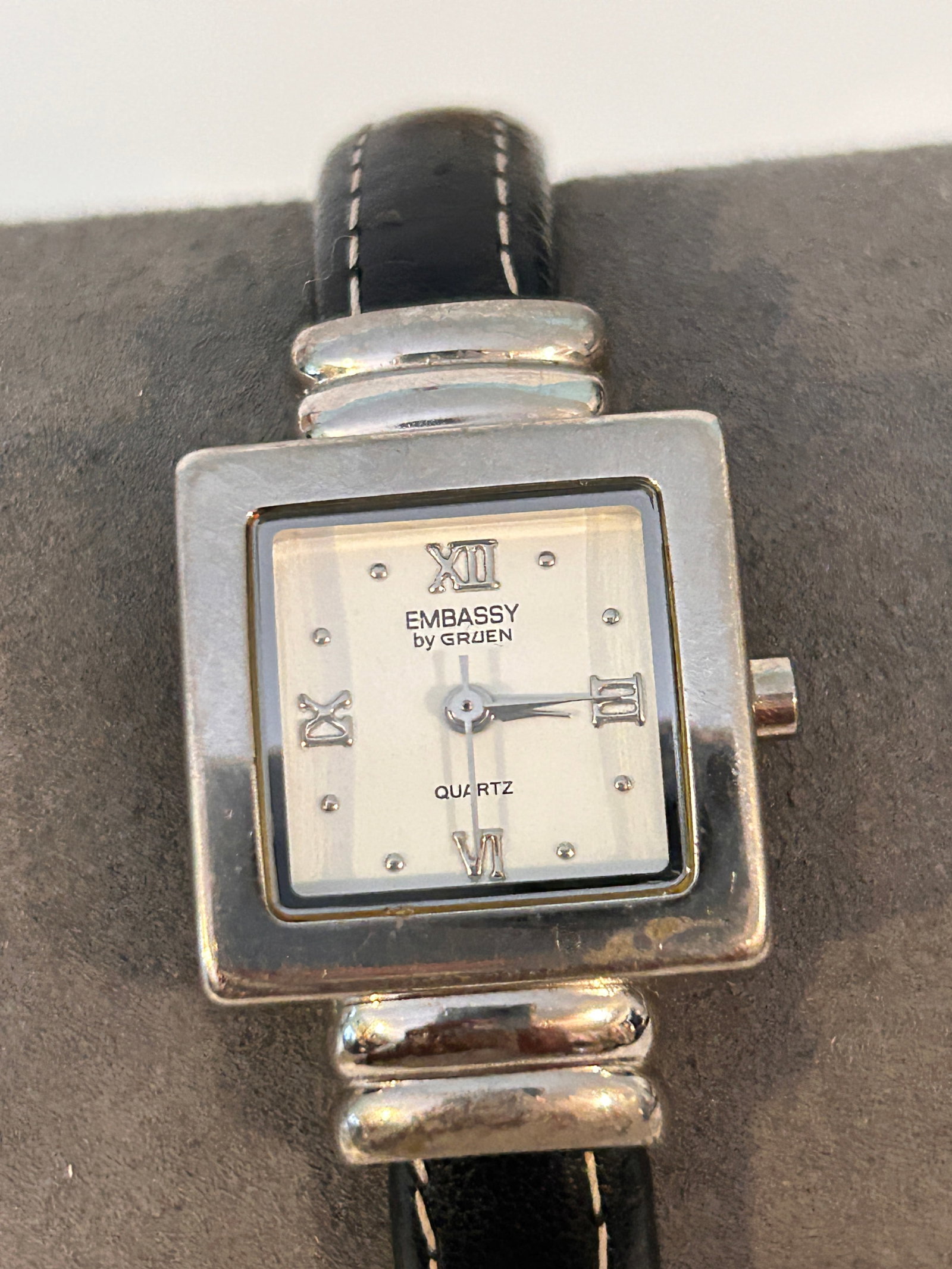 Elegant Embassy by Gruen Watch Leather Cuff working: Elegant Embassy by Gruen Watch Leather Cuff working