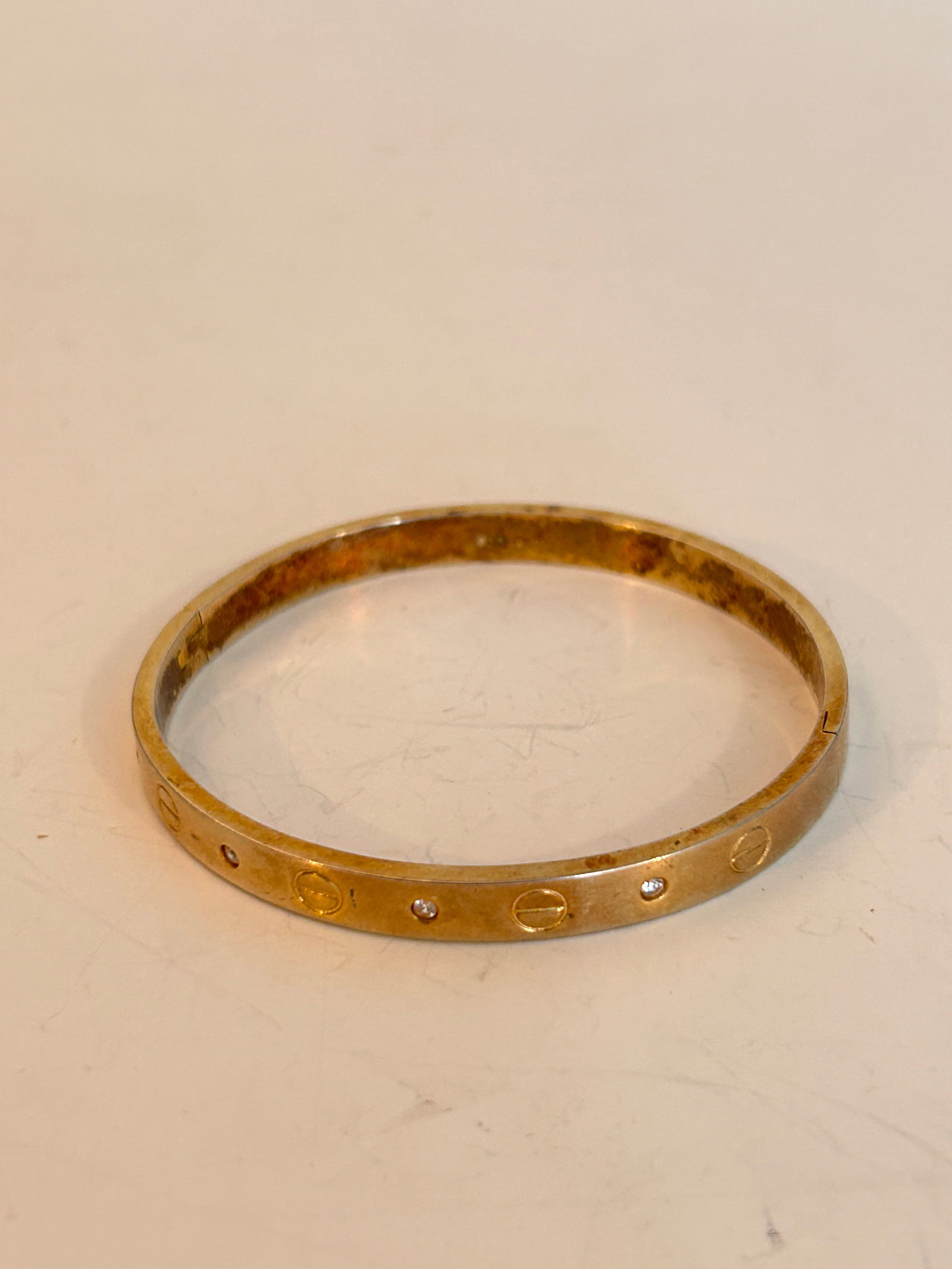 Vintage Sterling Silver 925 7" Love Bracelet: Vintage Sterling Silver 925 7" Love Bracelet Please view all photos as they are part of the description and condition of this Item, Feel free to contact me with questions or picture requests! Used Ite