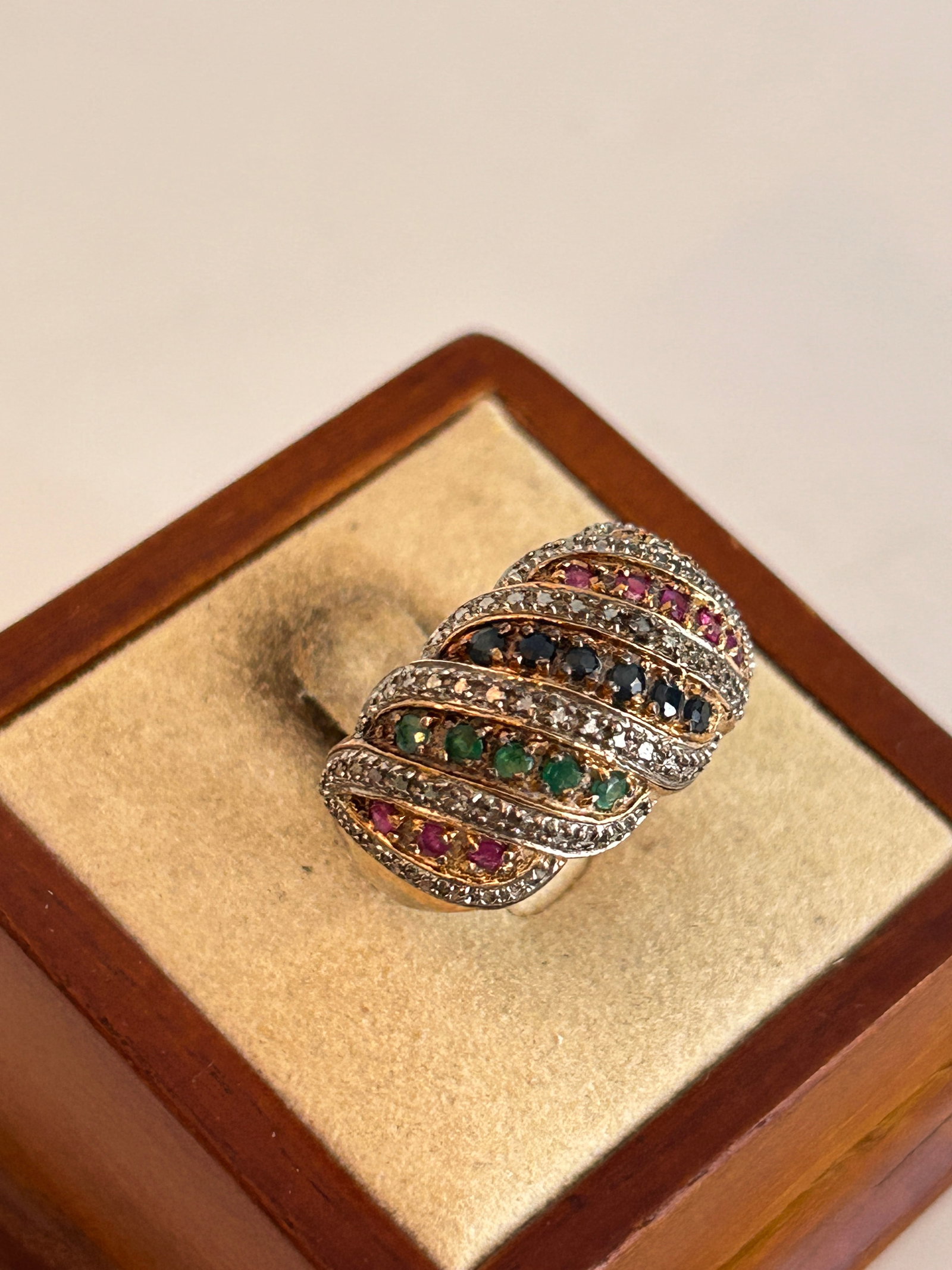 Gold over silver ring sapphires, ruby and emeralds SZ 8 (1 of 5)